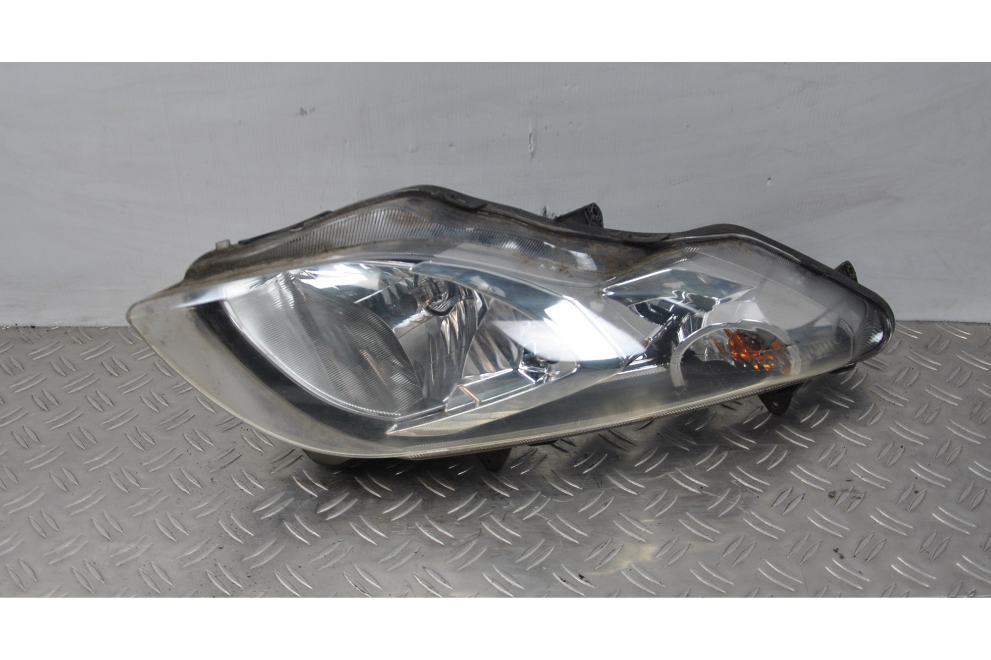 Faro fanale anteriore sinistro SX Suzuki Burgman 400 dal 2012 al 2016 cod 100-59142  1620055156423