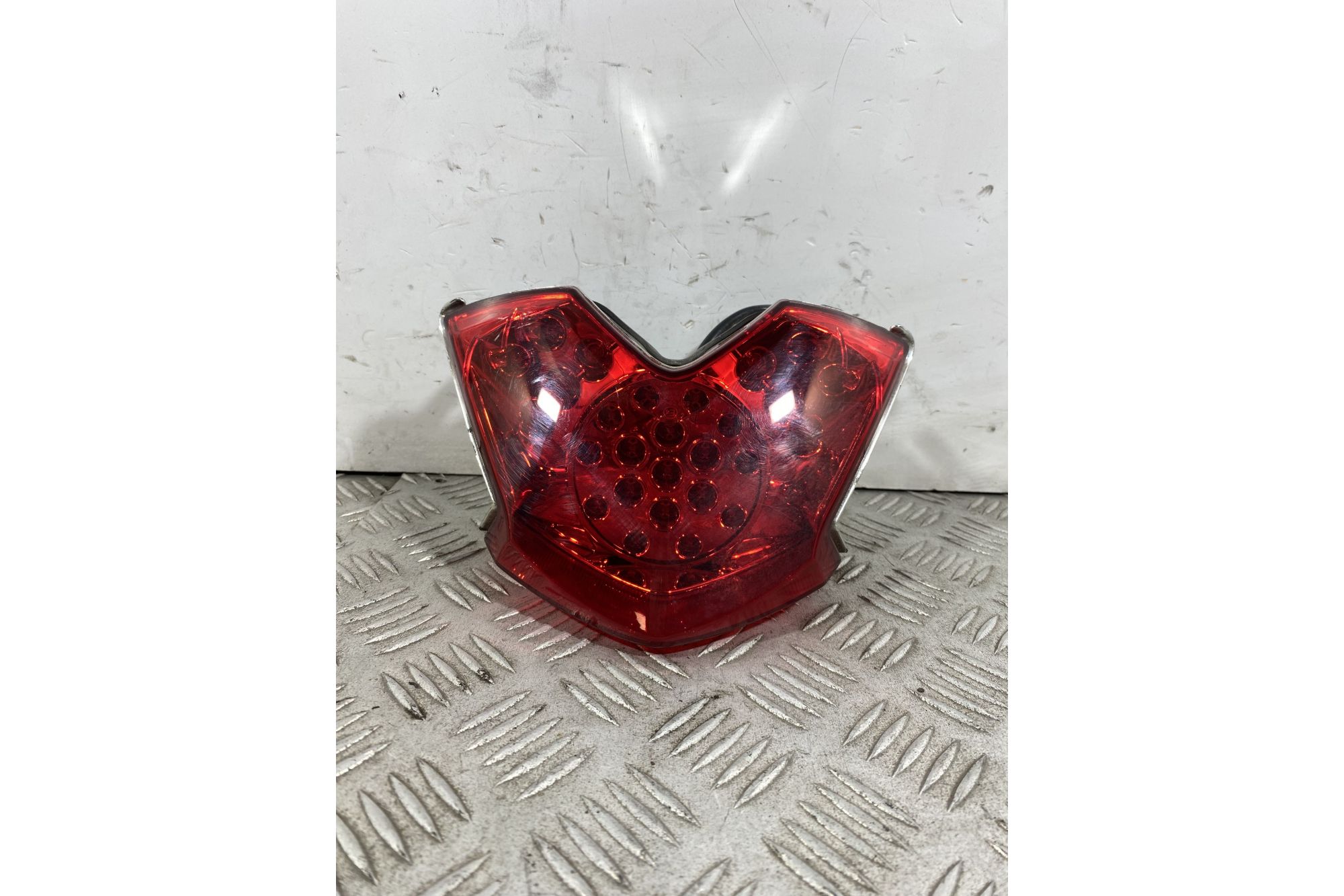 Fanale Stop Posteriore Qooder Quadro3 Dal 2015 Al 2018  1741882100547