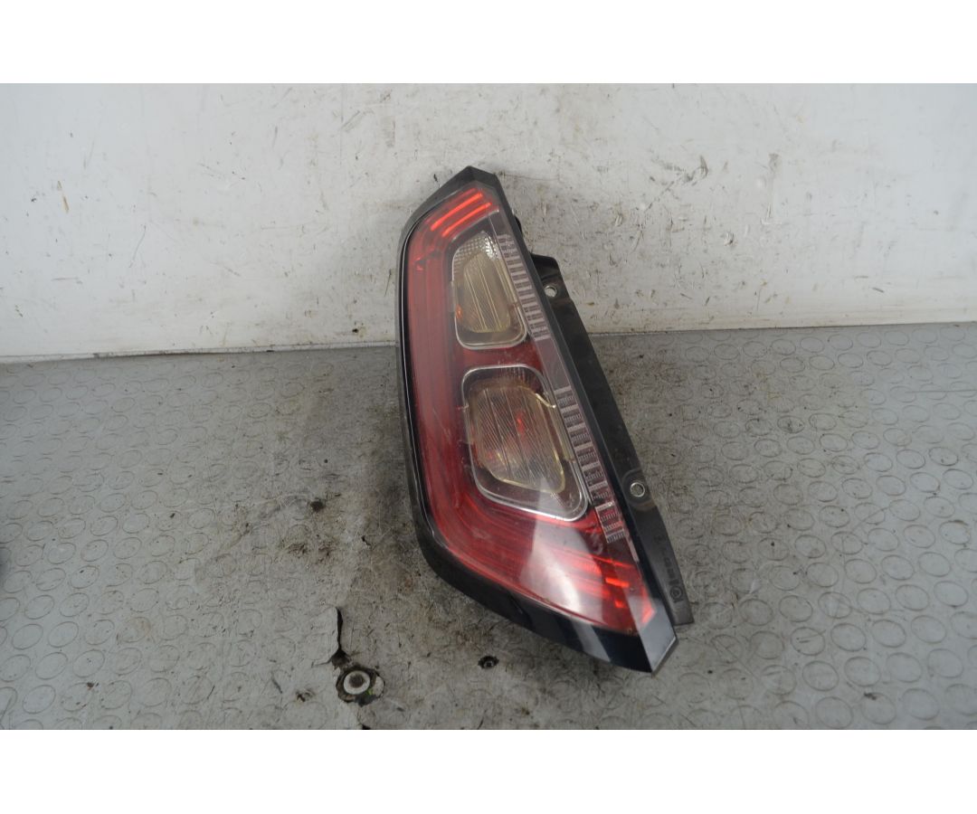 Fanale Stop Posteriore SX Fiat Punto EVO Dal 2009 al 2012 Cod 51927097 1741939915544 Fanale Stop Posteriore SX Fiat Punto EVO Dal 2009 al 2012 Cod 51927097 1741939915544