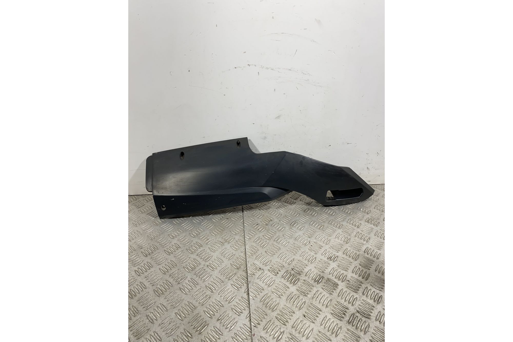 Carena Sottopedana Destro DX Qooder Quadro3 Dal 2015 Al 2018  1741942609201