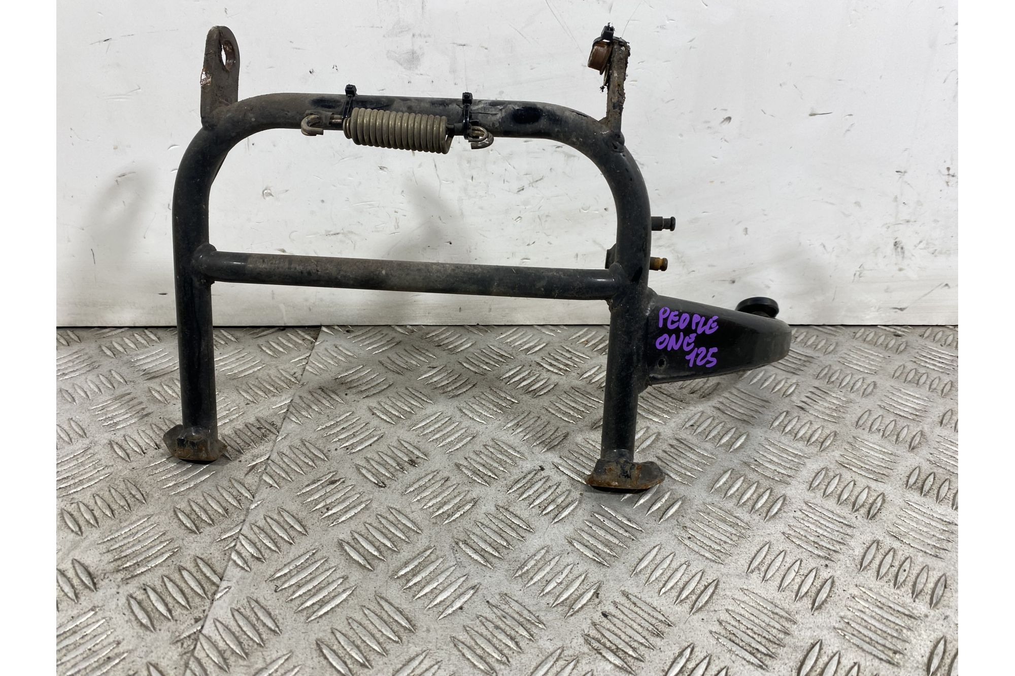 Cavalletto Centrale Kymco People One 125 Dal 2016 al 2018  1741944229728