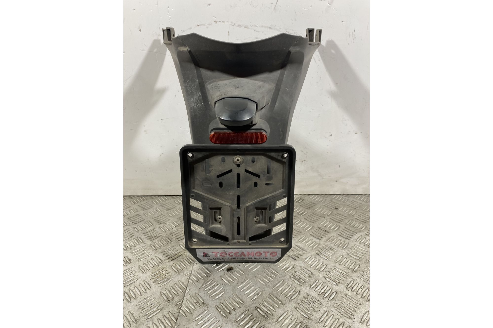Carena Portatarga Posteriore Peugeot Tweet 125 / 150 dal 2010 al 2017  1742210252372