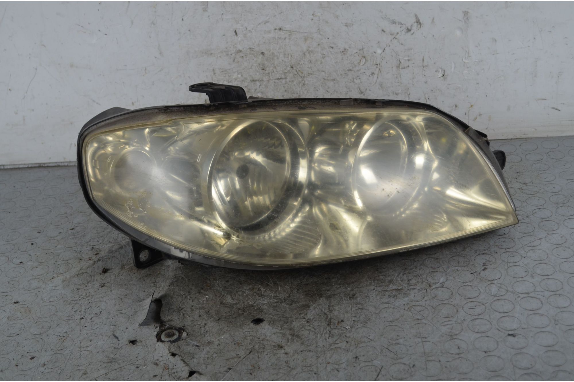 Faro Anteriore DX Fiat Punto 188 Dal 2003 al 2010 Cod 46849354  1742211077196