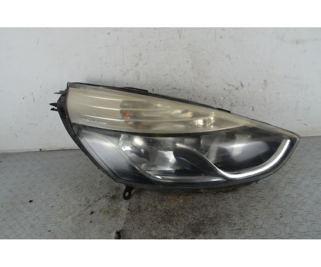 Faro Anteriore DX Renault Clio IV Dal 2012 al 2019 Cod 260100652R 1742211624611 Faro Anteriore DX Renault Clio IV Dal 2012 al 2019 Cod 260100652R 1742211624611