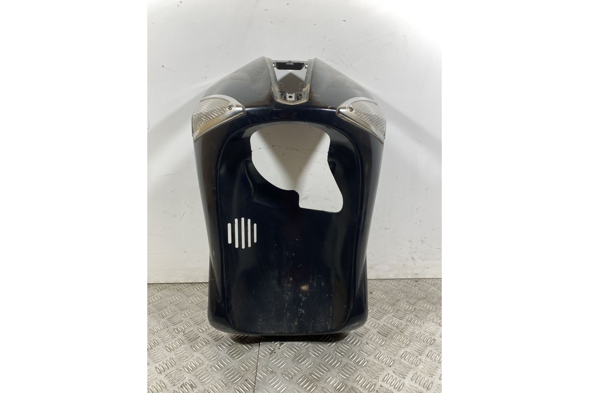 Carena Scudo Anteriore Con Frecce Piaggio Liberty 150 3V dal 2013 al 2015  1742218031191