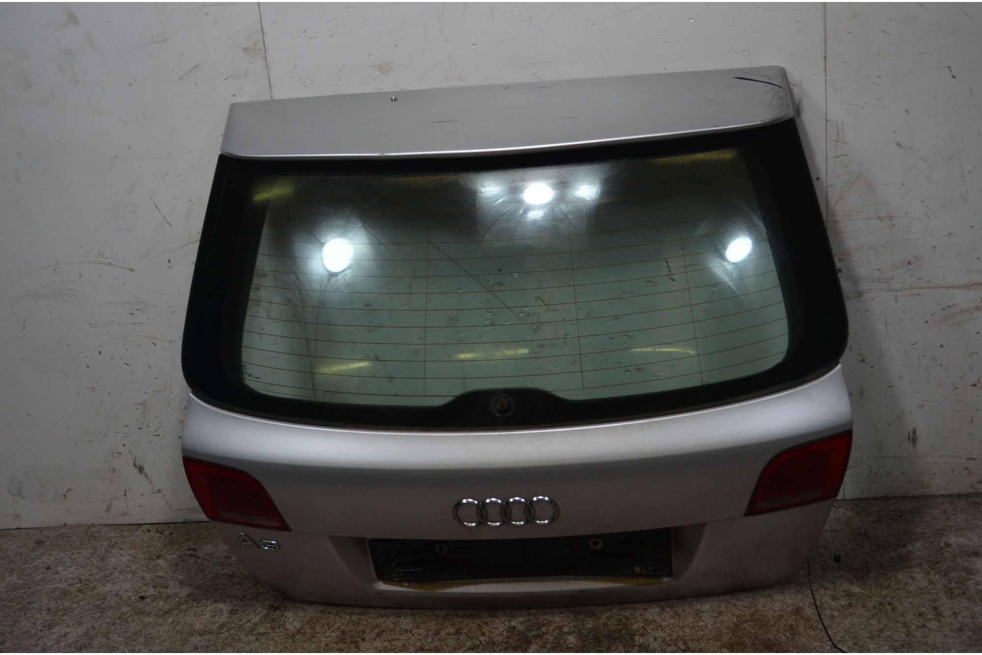 Portellone bagagliaio posteriore Audi A3 sportback Dal 2003 al 2010 Cod oe 8P4827023H  1742221023787