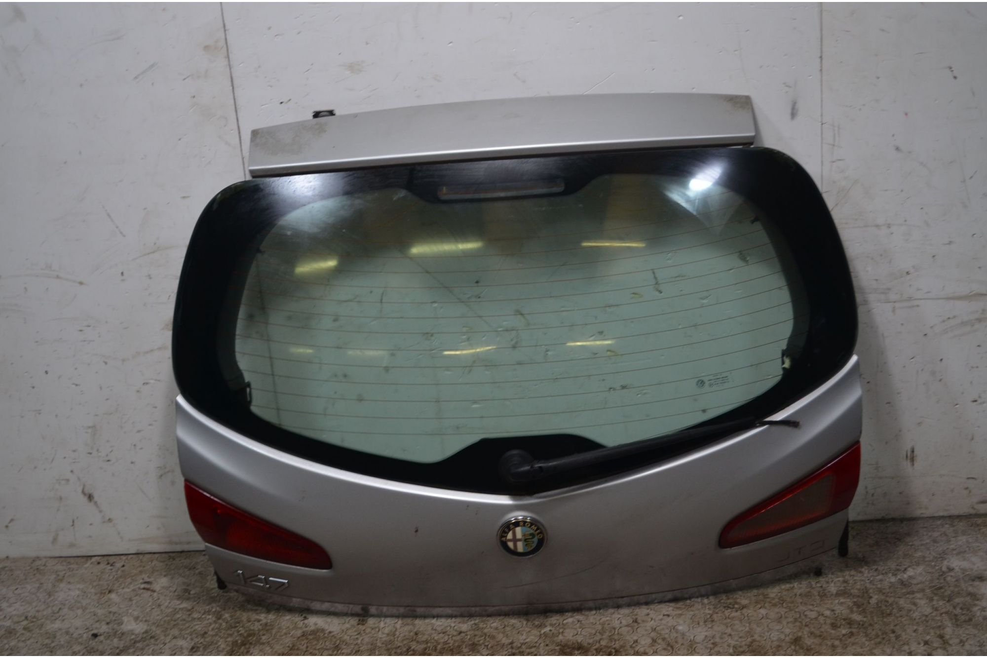 Portellone bagagliaio posteriore Alfa Romeo 147 Dal 2000 al 2010 Cod oe 96519743  1742222696430