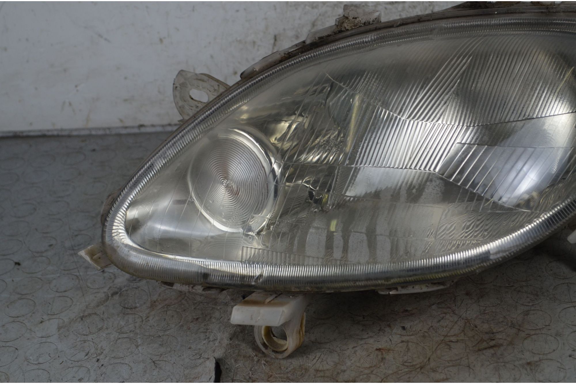 Faro Anteriore SX Smart ForTwo W450 Dal 1998 al 2007 Cod Q0013464V003000000  1742286765127