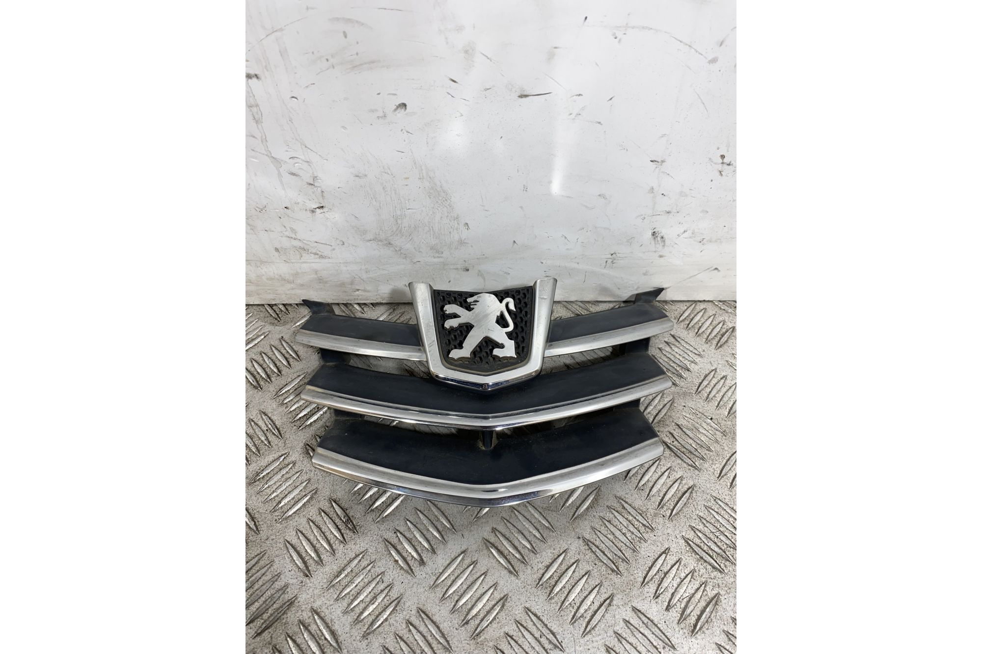 Carena Griglia Anteriore Peugeot LXR 200 dal 2009 al 2014  1742293501268