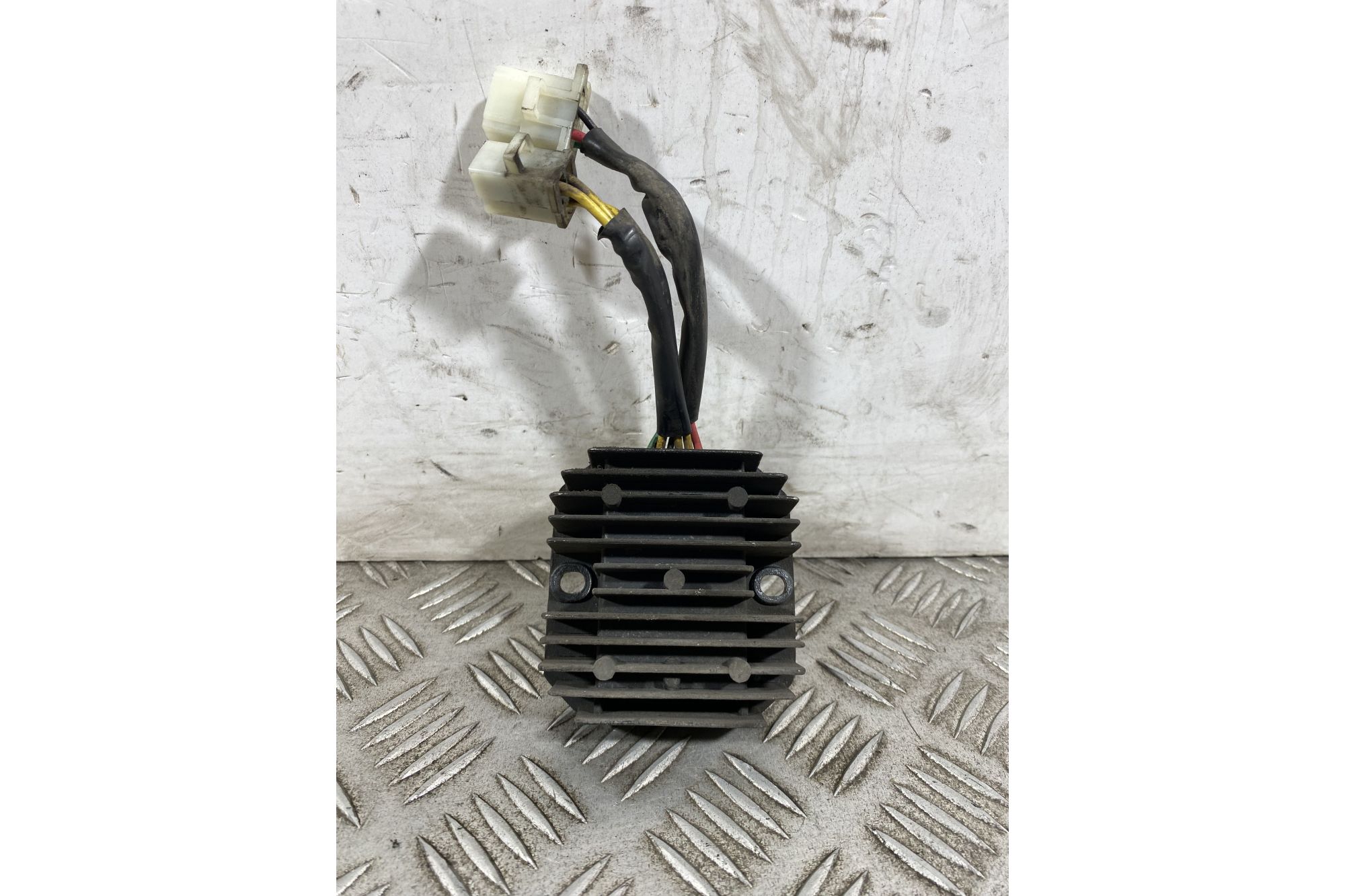 Regolatore Di Tensione Peugeot Tweet 125 / 150 dal 2017 al 2020 COD 31600-M56-0003  1742308250235