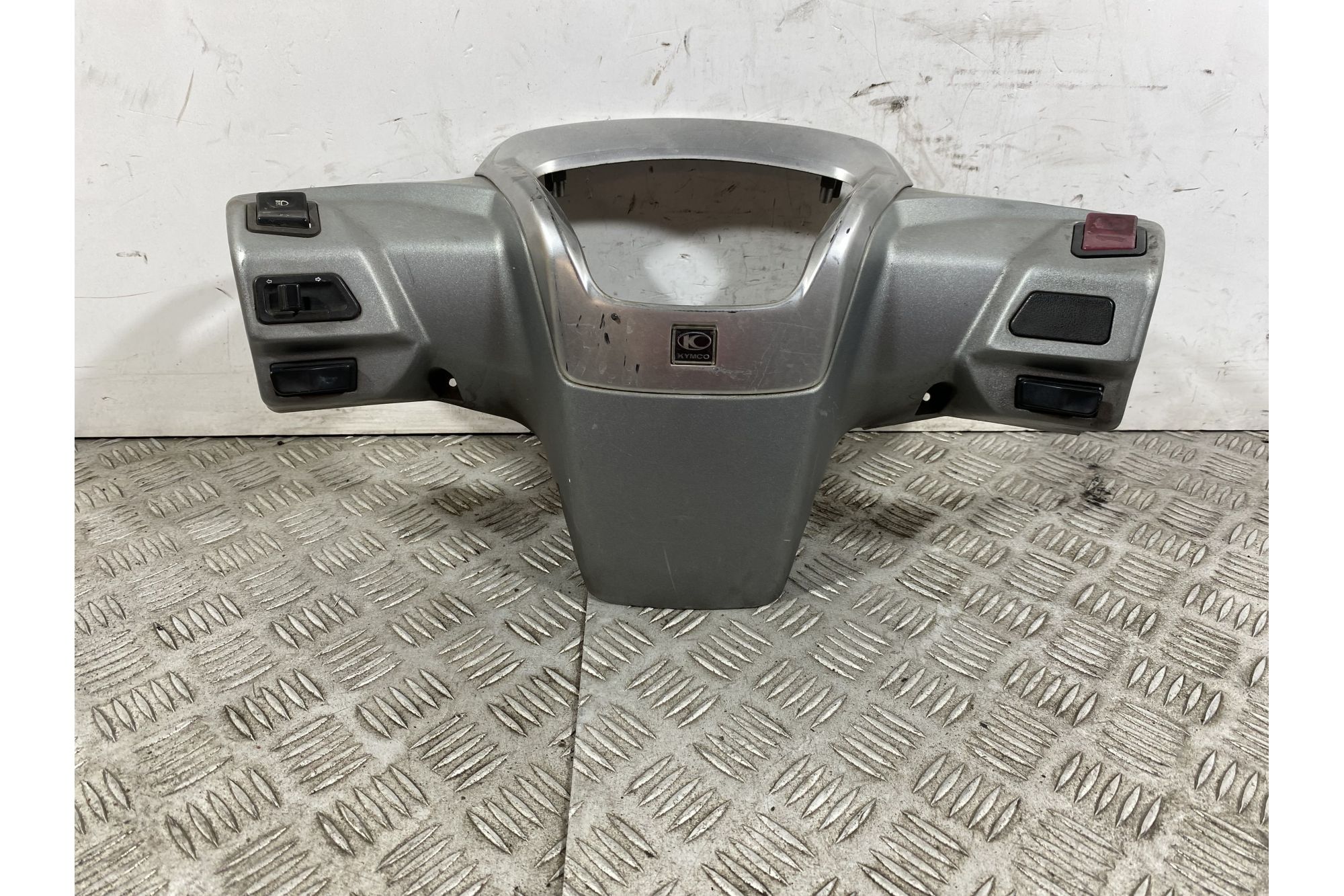 Carena Coprimanubrio Portastrumentazione Kymco People GT 300 Dal 2010 al 2017  1742383353937