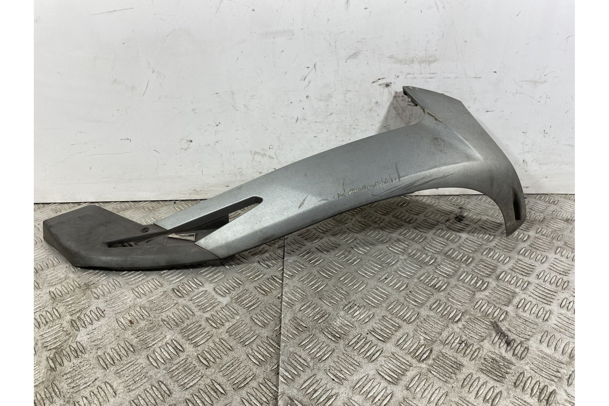 Carena Sottopedana Destra Dx Kymco People GT 300 Dal 2010 al 2017  1699346514259