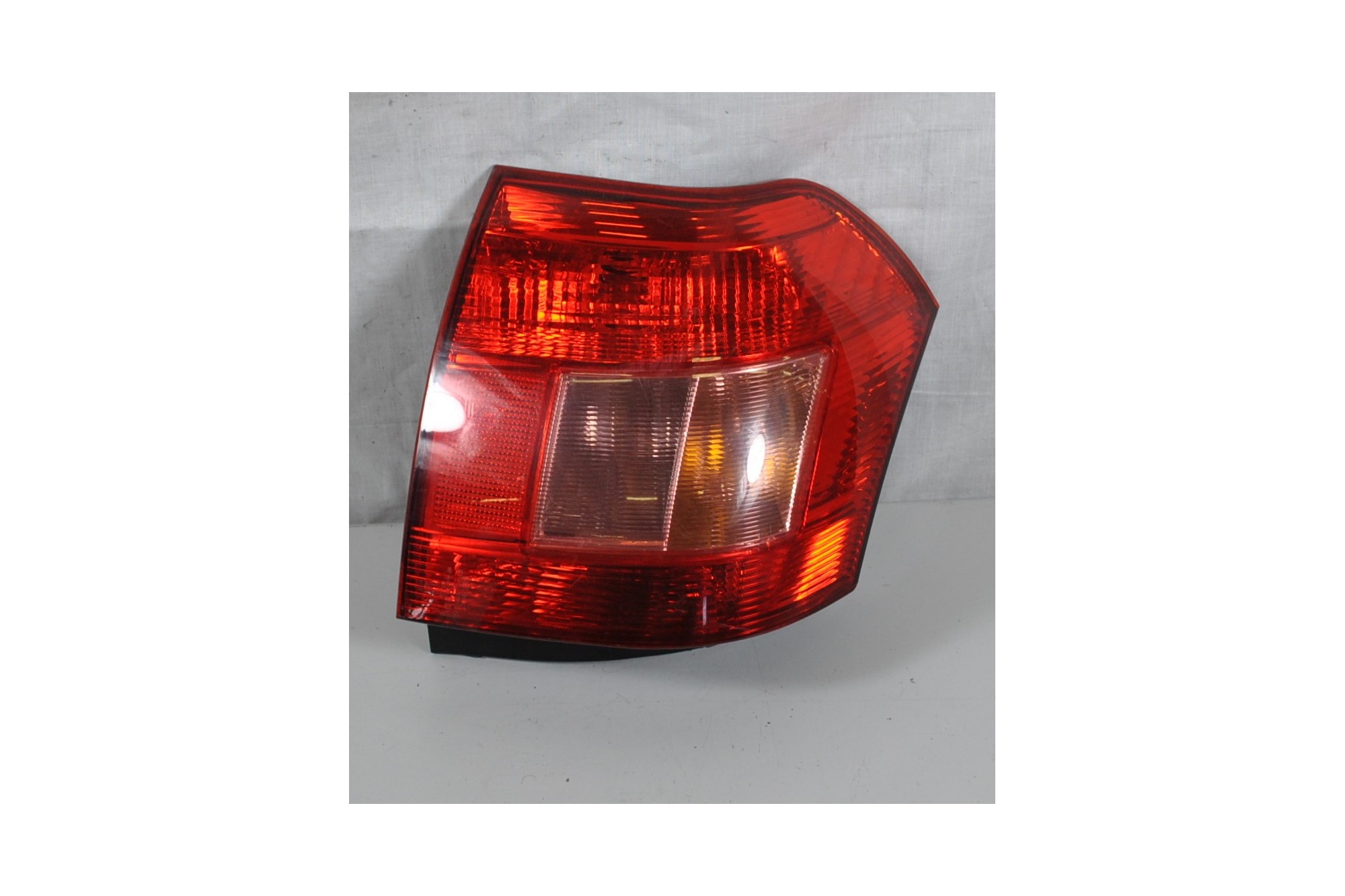 Fanale stop posteriore destro dx Toyota Corolla dal 2000 al 2007 Cod 8155102150  1620222198645