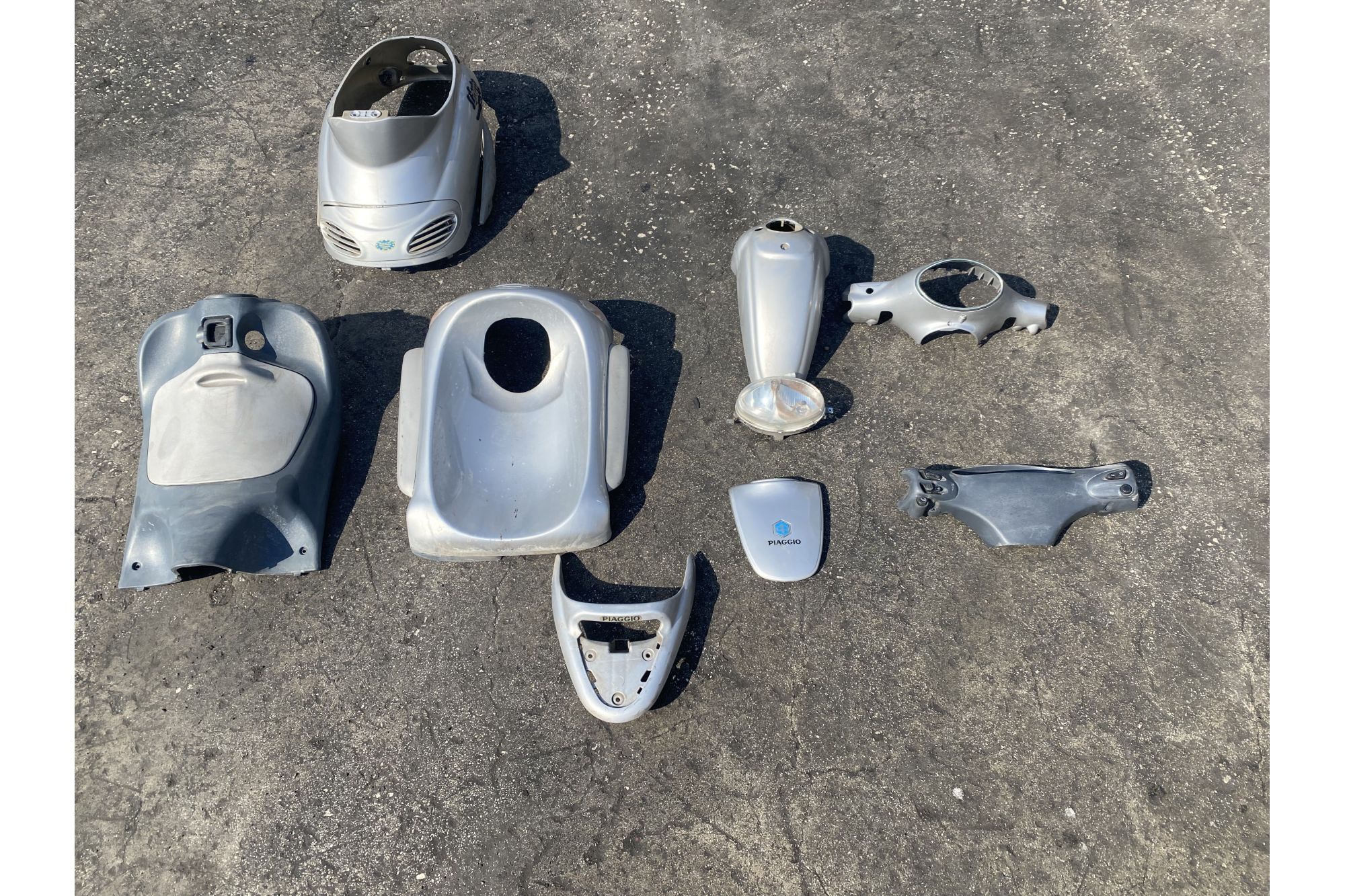 Kit Carene Piaggio Liberty 50 Dal 1997 Al 2003  1742484209652