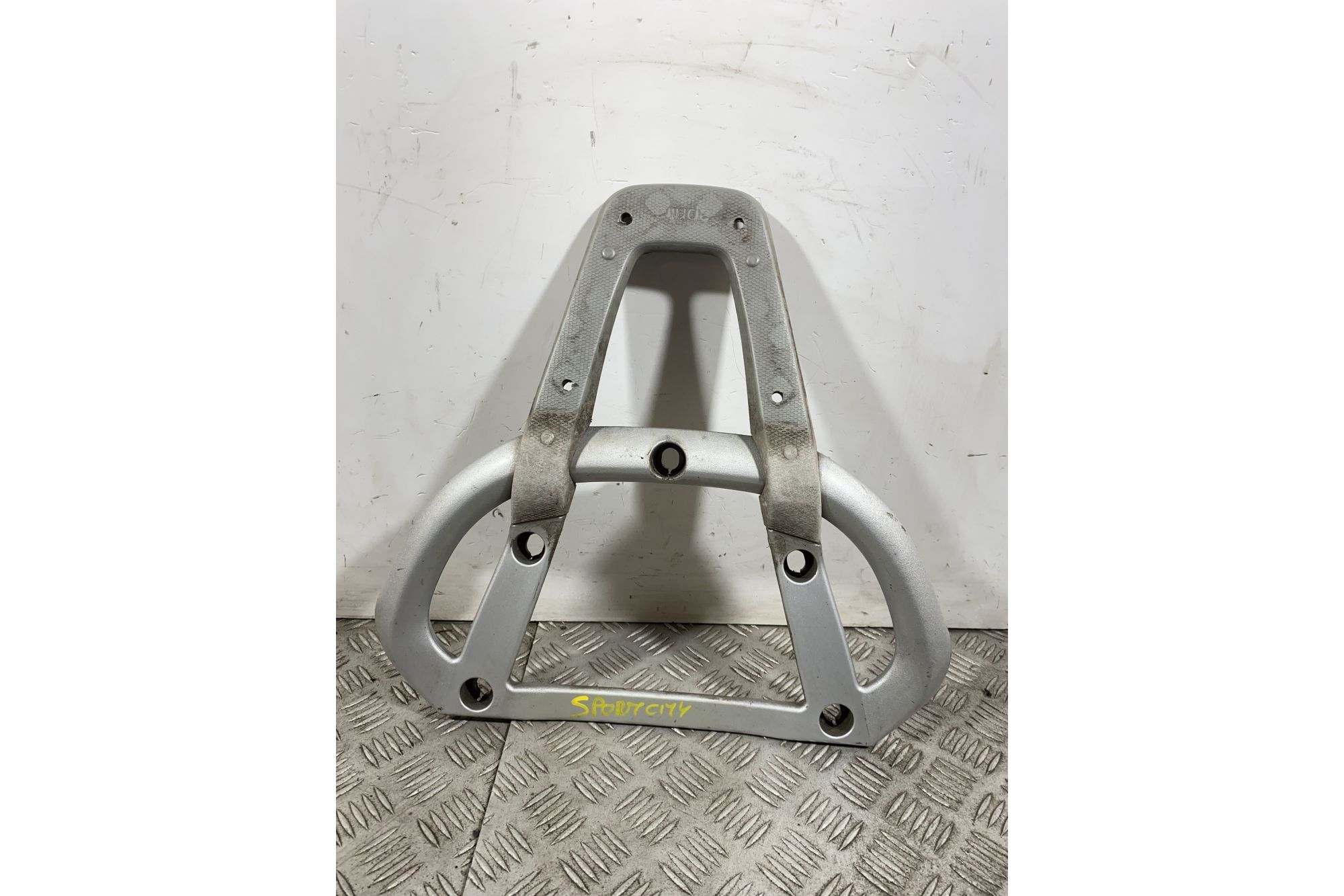 Maniglione Portapacchi Aprilia Sportcity 125 dal 2004 al 2008  1742552634775