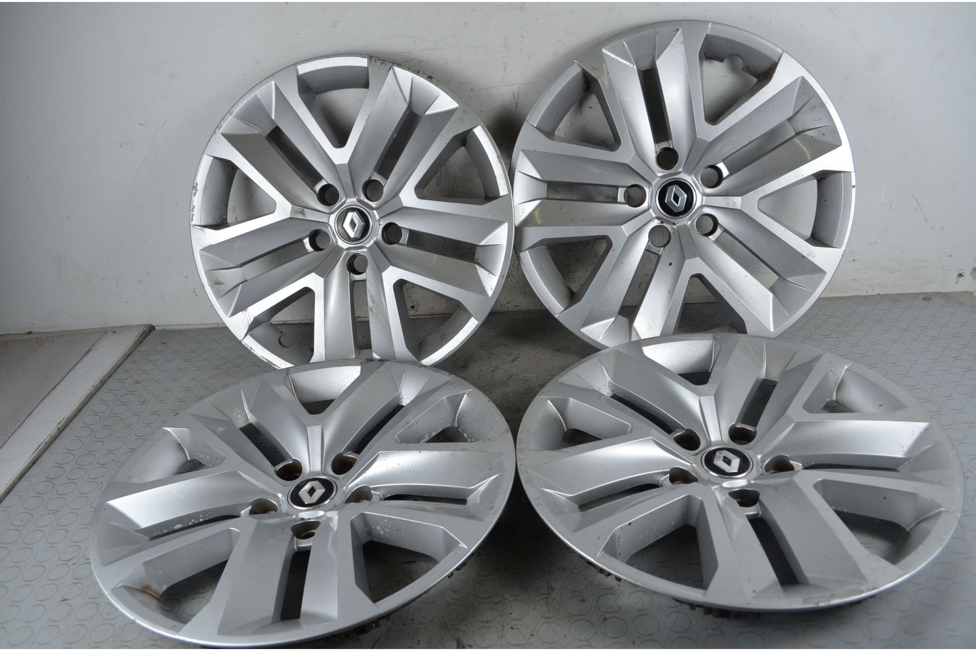 Borchie coprimozzo Renault Captur II Dal 2019 al 2024 Cod 403159079R  1742572864879