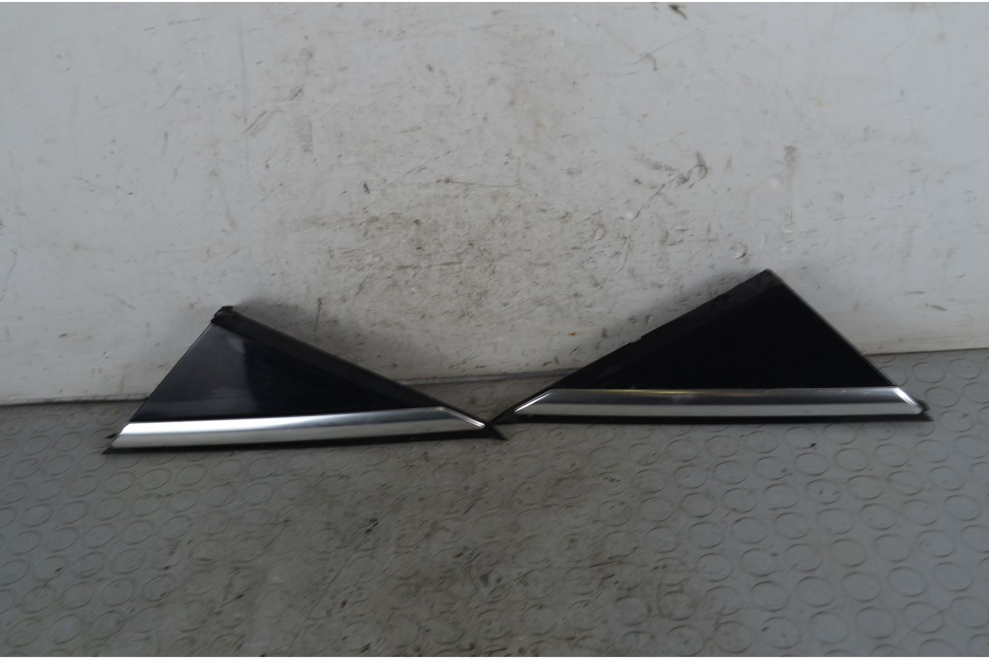 Modanatura Anteriore DX e SX Peugeot 3008 Dal 2009 al 2016 Cod 96842433XY  1742816288942