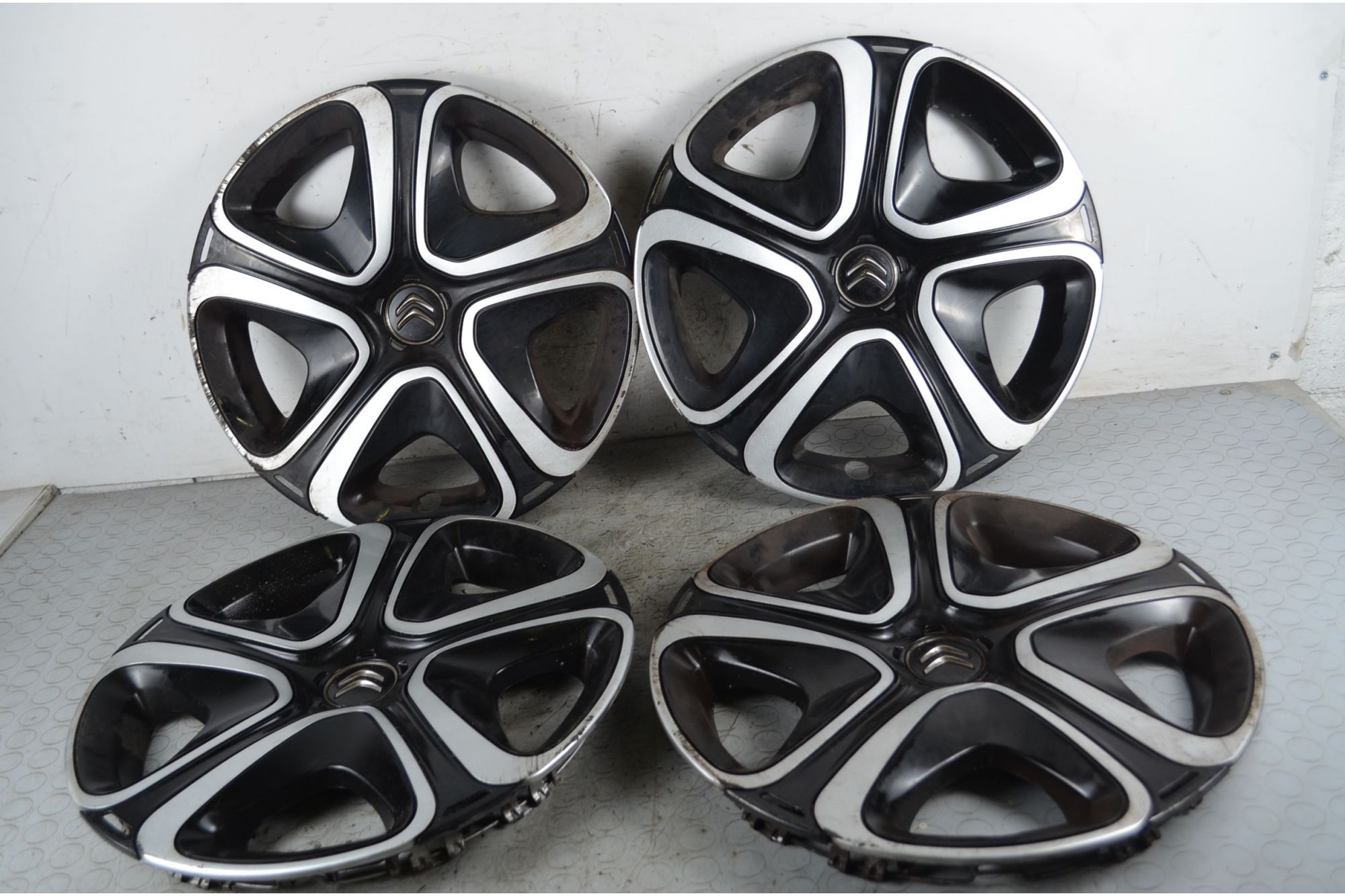 Borchie Coprimozzo 16 Pollici Citroen C3 Dal 2009 al 2016 Cod 9813687477  1742898269730