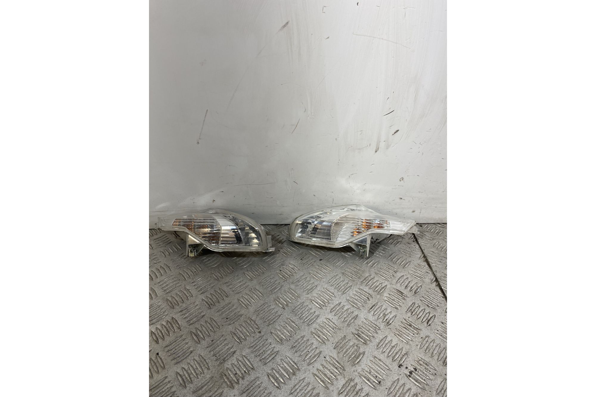 Coppia Frecce Posteriori Piaggio Beverly 300 dal 2011 al 2018  1742998311575