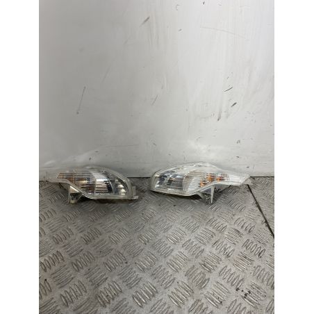 Coppia Frecce Posteriori Piaggio Beverly 300 dal 2011 al 2018  1742998311575