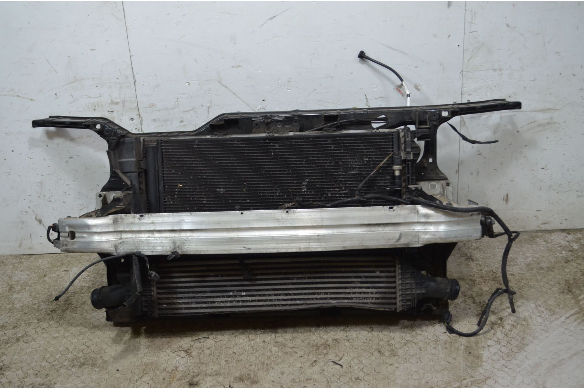 Ossatura Calandra con Radiatore Audi A4 B8  Dal 2007 al 2015 Cod 8K0260403AF  1743085579649