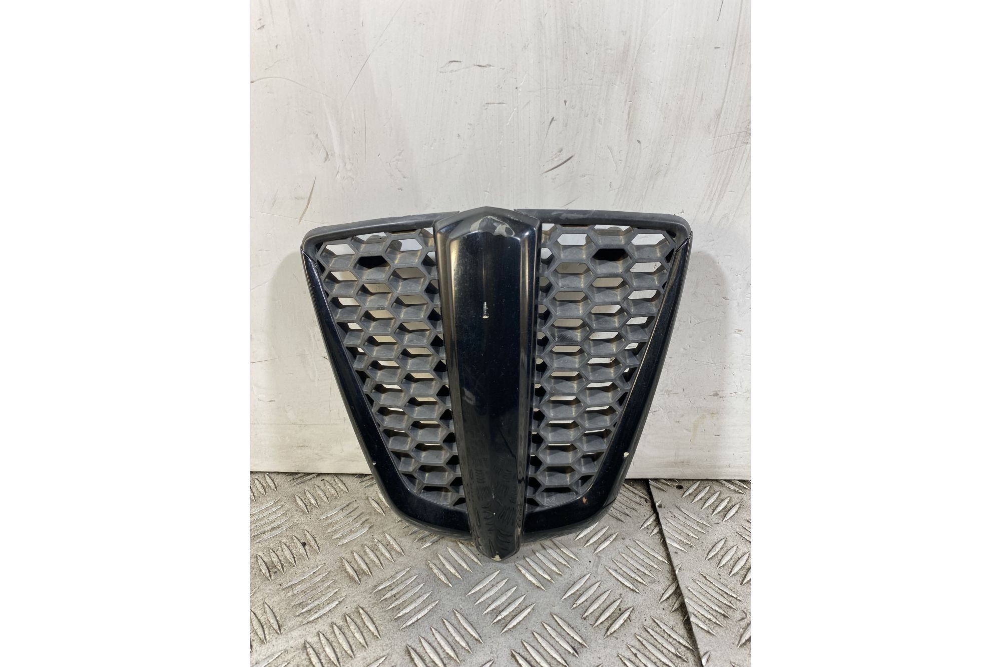 Carena Griglia Anteriore Piaggio MP3 300 Sport IE Dal 2016 Al 2018  1743160516682