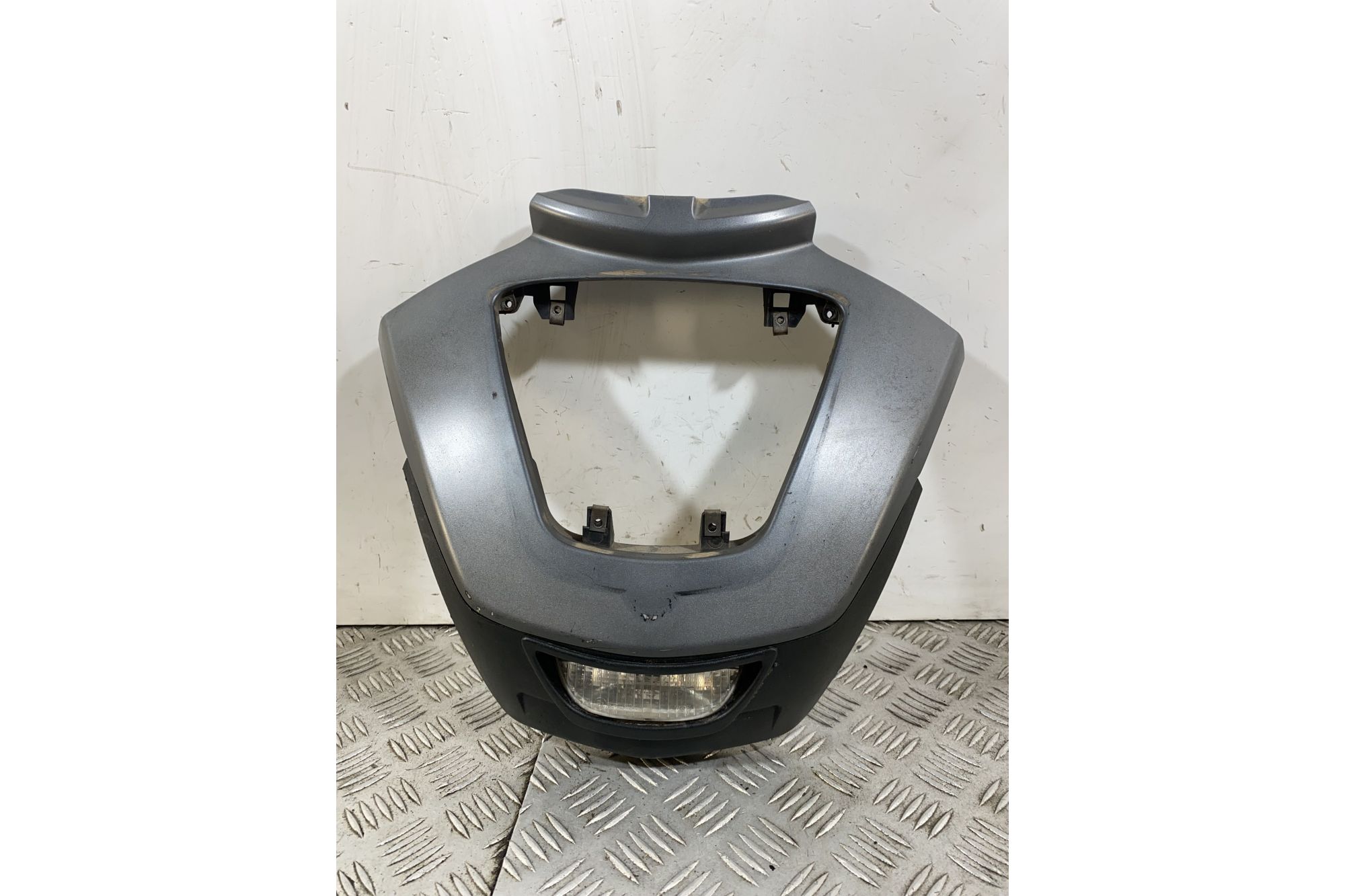 Carena Cornice Griglia Anteriore Piaggio MP3 300 Sport IE Dal 2016 Al 2018  1743175064024