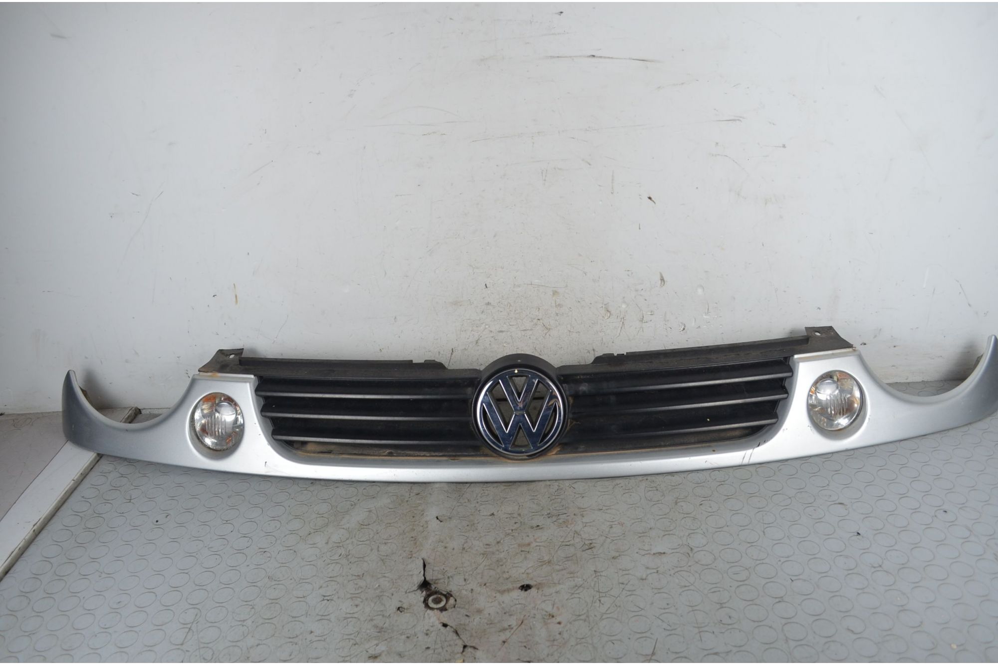 Griglia frontale Volkswagen Lupo Dal 1998 al 2005 Cod 6X0853661  1743432930079