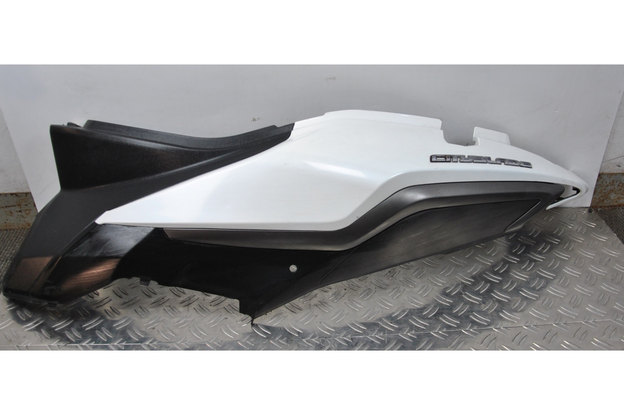 Carena Fianchetto laterale Posteriore Sinistro Sx Keeway Cityblade City-blade 125 dal 2015 al 2020  1620400189007