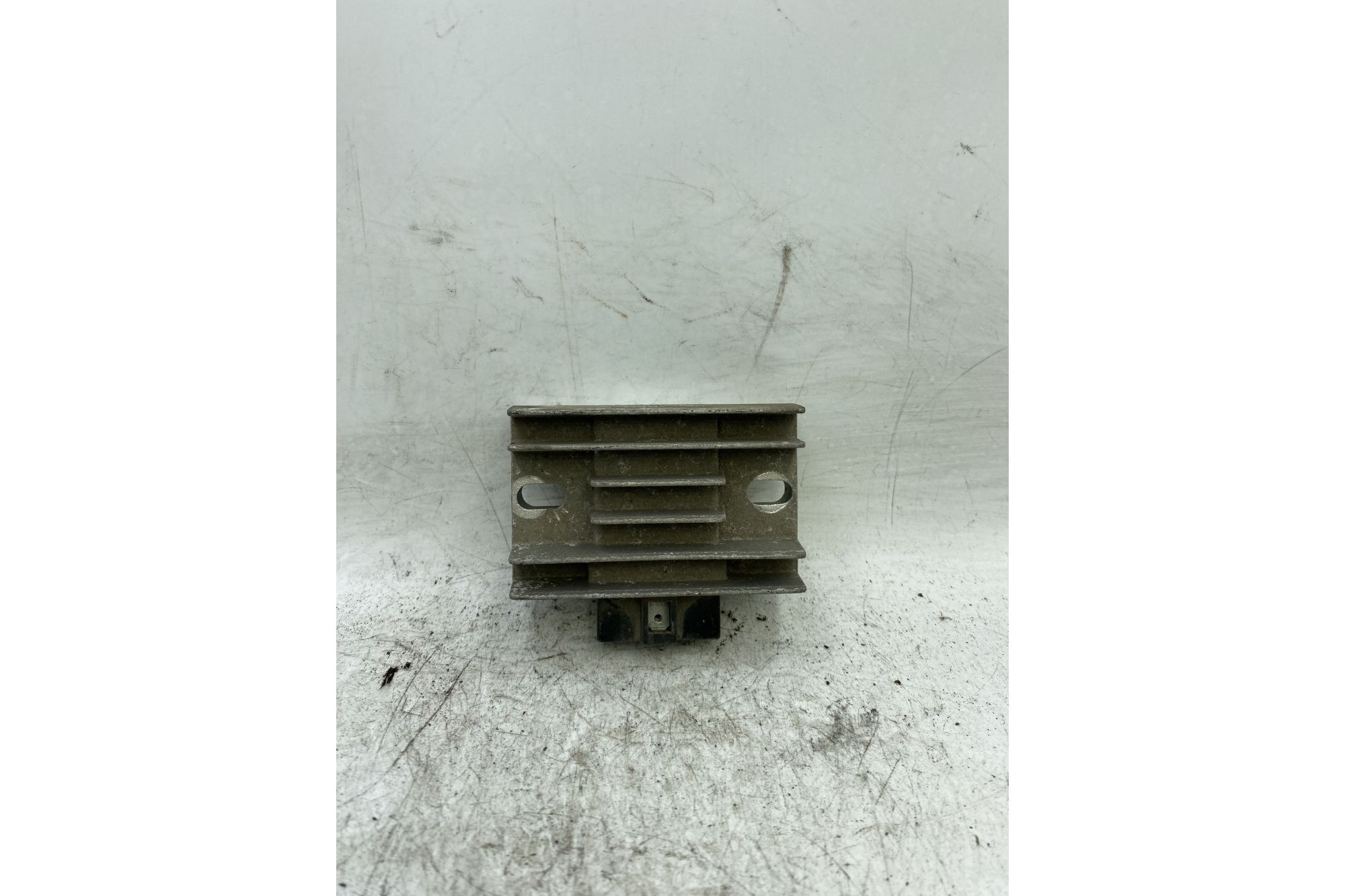 Regolatore Di Tensione Kymco People S 125 dal 2007 al 2016 COD 32800H  1743498157205