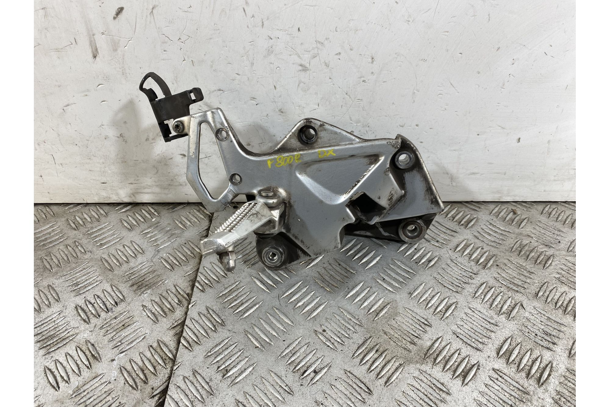 Pedana Poggiapiedi Destra Dx BMW F800 R Dal 2009 Al 2011  1743499070459