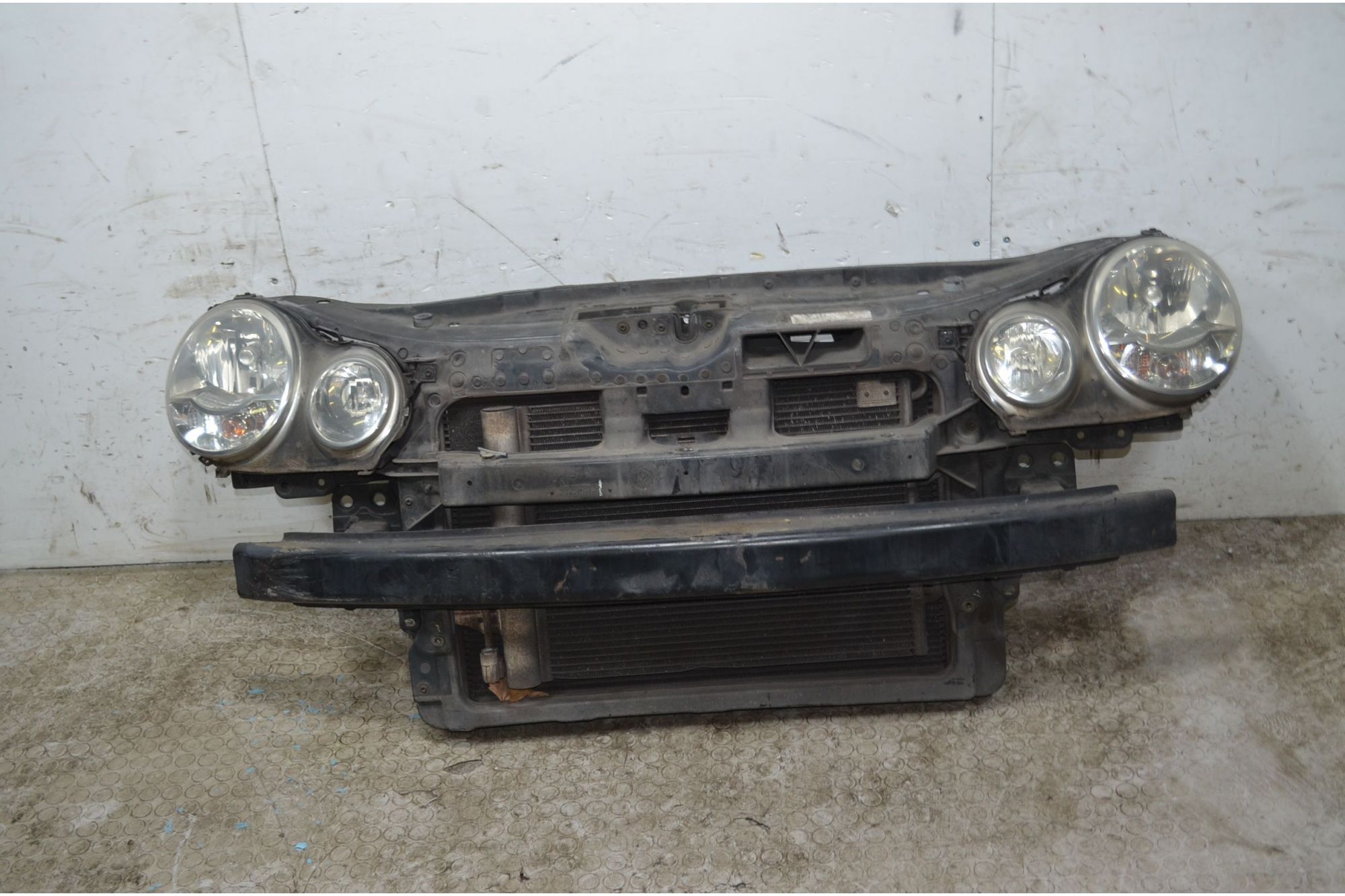 Ossatura Calandra con radiatori + Fari DX e SX Volkswagen Polo 9N  Dal 2001 al 2009 Cod 6R0819031  1743510191835