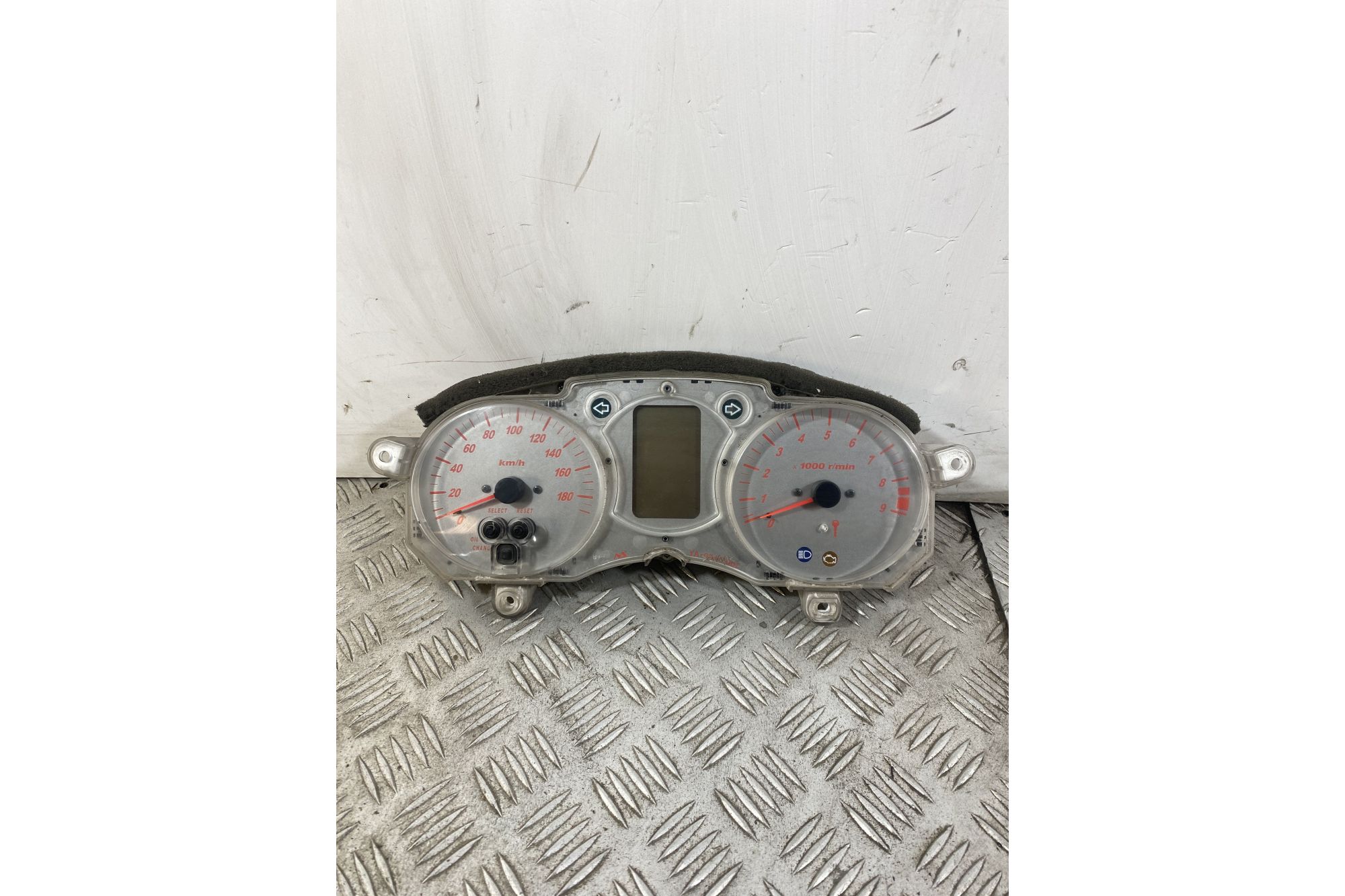 Strumentazione Contachilometri Yamaha Tmax T-Max 500 dal 2004 al 2007 KM 098046  1743691203976
