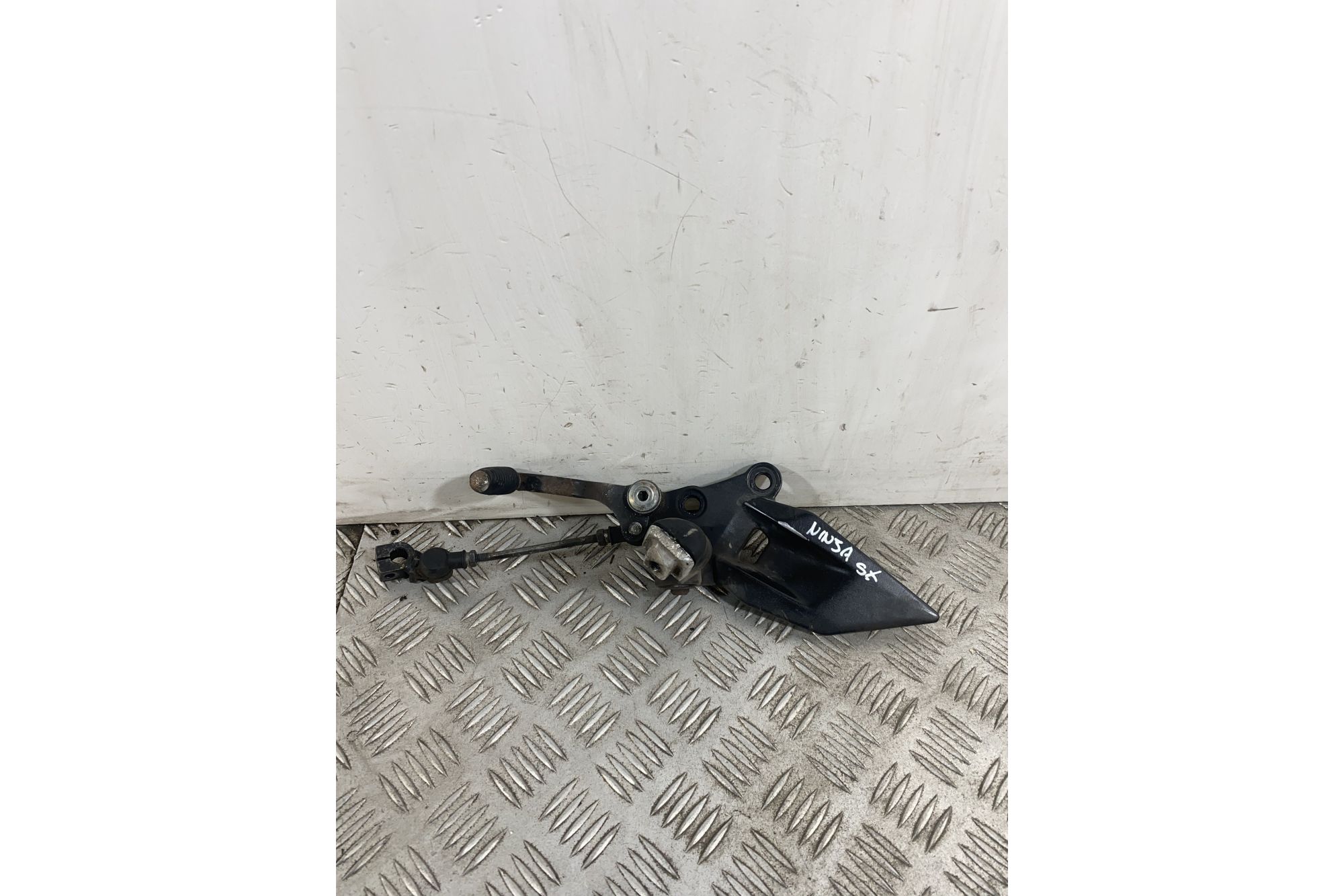 Pedana Anteriore Cambio Sinistra SX Kawasaki Ninja 250R Dal 2007 Al 2017  1743756252048