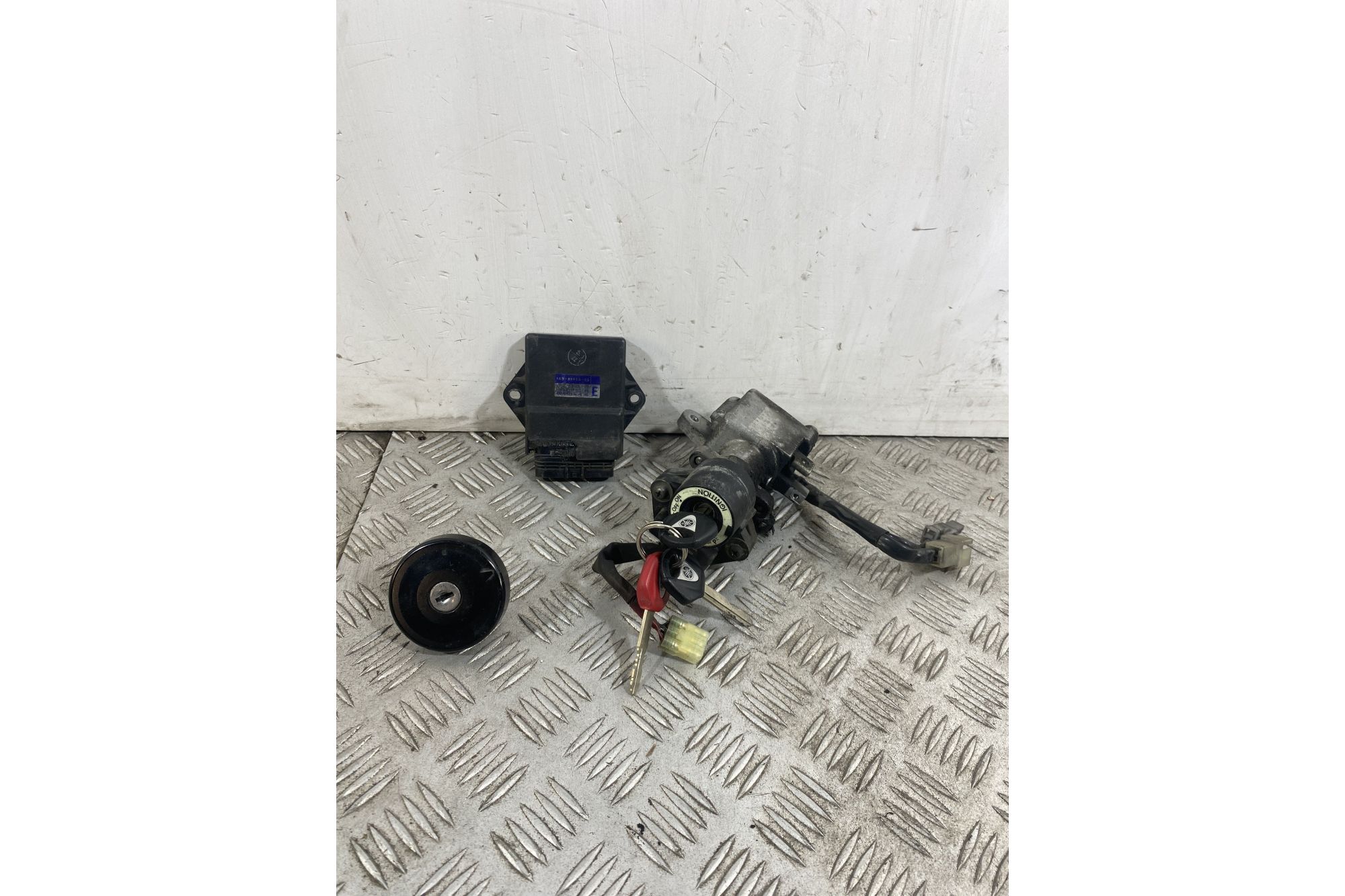 Kit Chiave Yamaha Tmax T-Max 500 dal 2004 al 2007 COD 15B-8591A-00  1743758708277