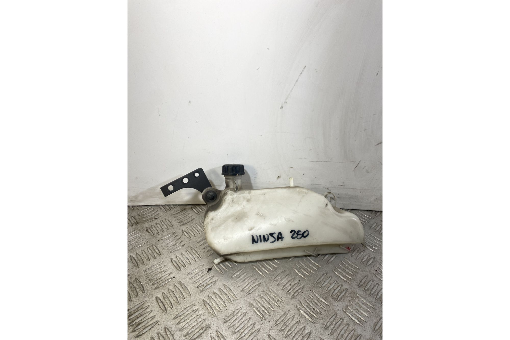 Vaschetta Acqua Kawasaki Ninja 250R Dal 2007 Al 2017  1743762835068