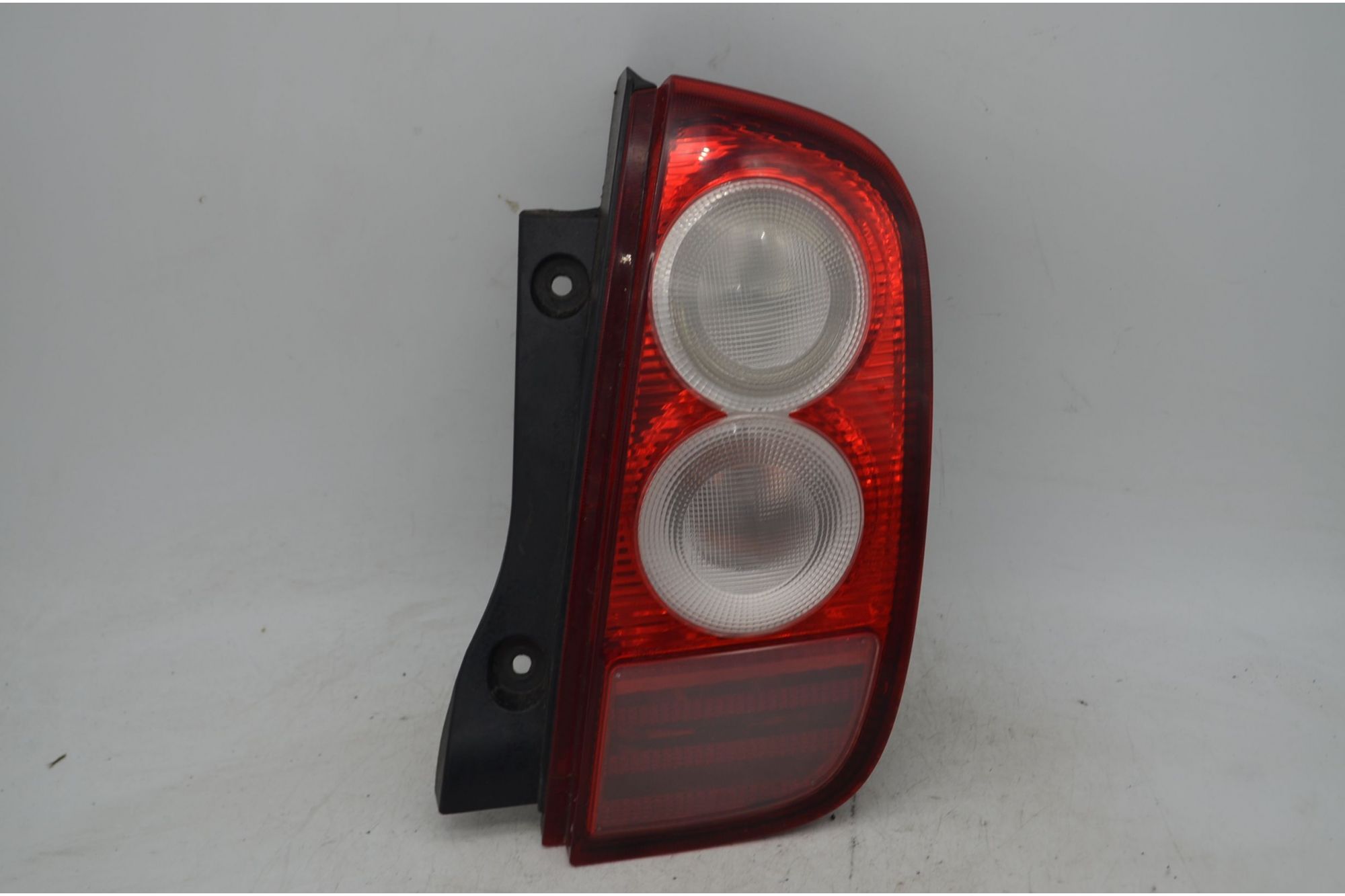 Fanale Stop Posteriore DX Nissan Micra K12 Dal 2002 al 2010 Cod 26554BC10A  1744011618197