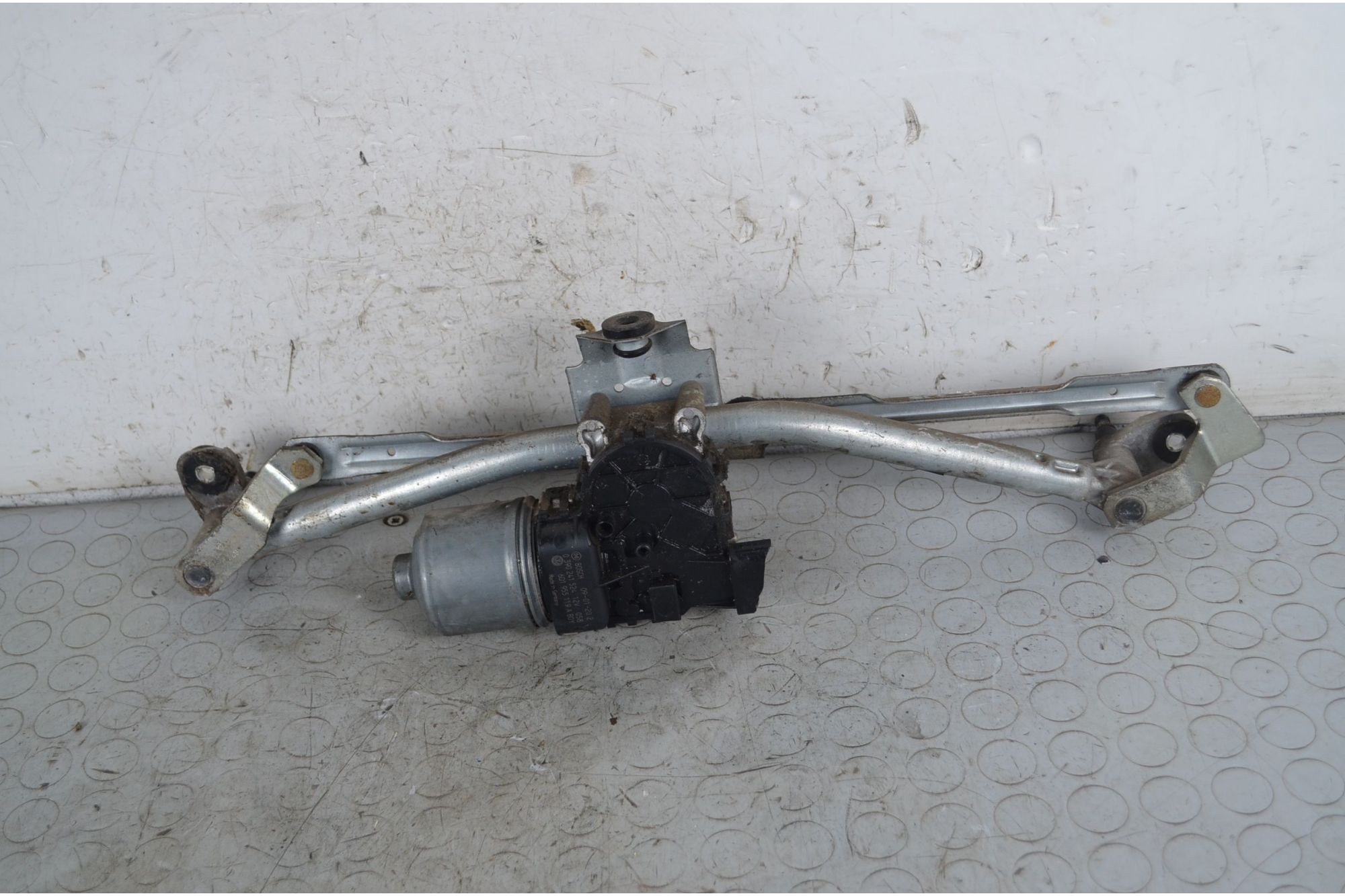 Motorino Tergicristalli Anteriore Volkswagen Polo 9N Dal 2001 al 2009 Cod 039024152412V  1744016171420
