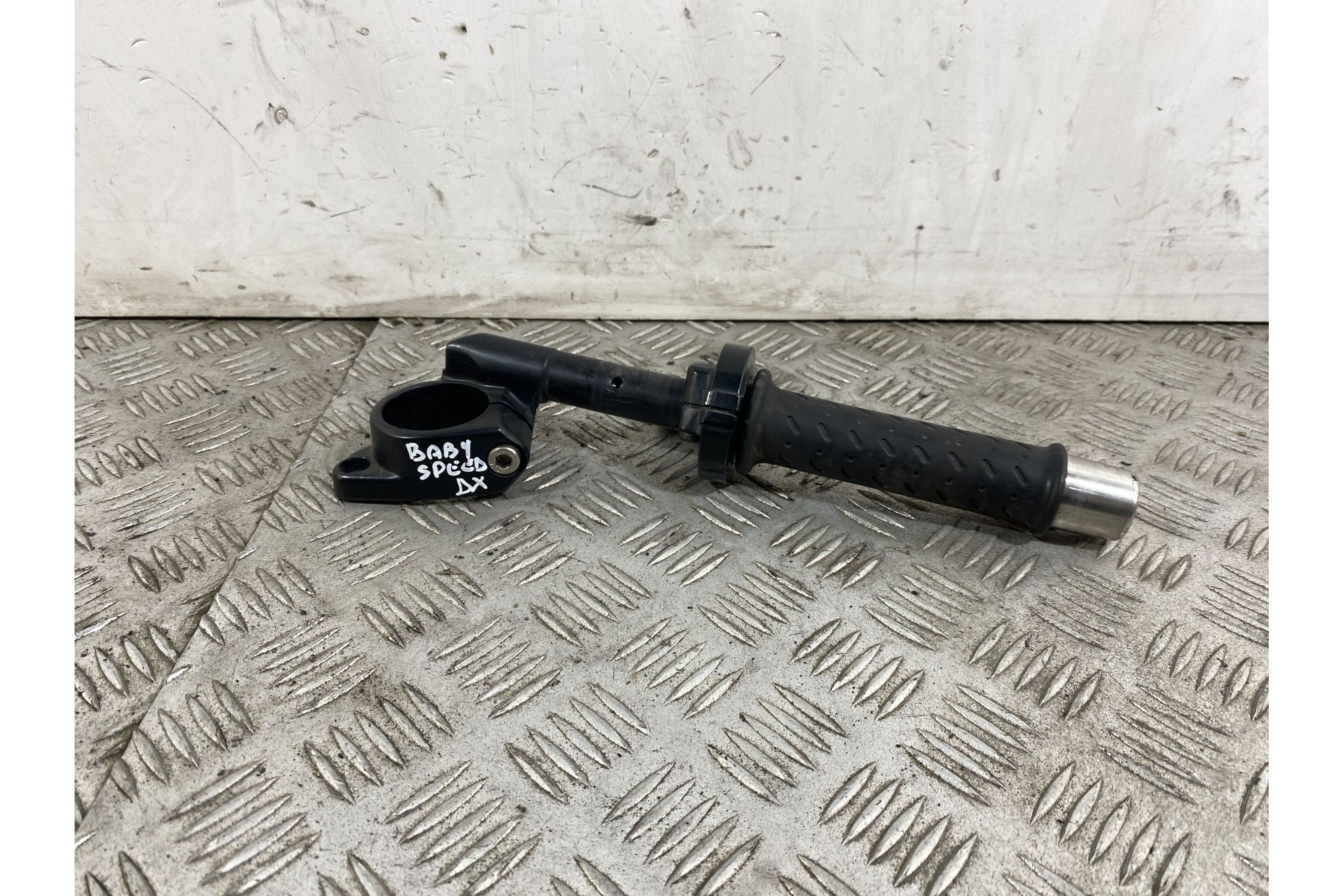 Semimanubrio Destro Dx Triumph Baby Speed 600 Dal 2002 al 2003  1744029081730