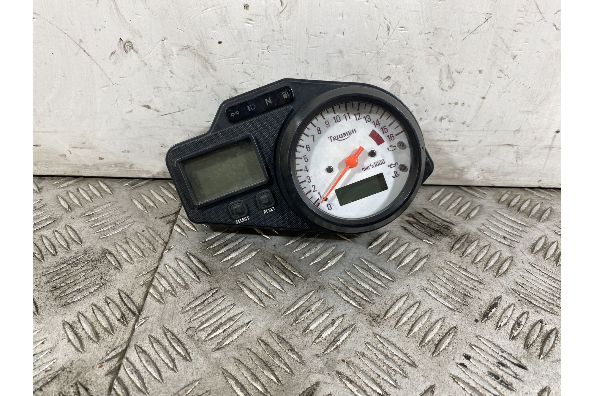 Strumentazione Contachilometri Triumph Baby Speed 600 Dal 2002 al 2003  1744099367451