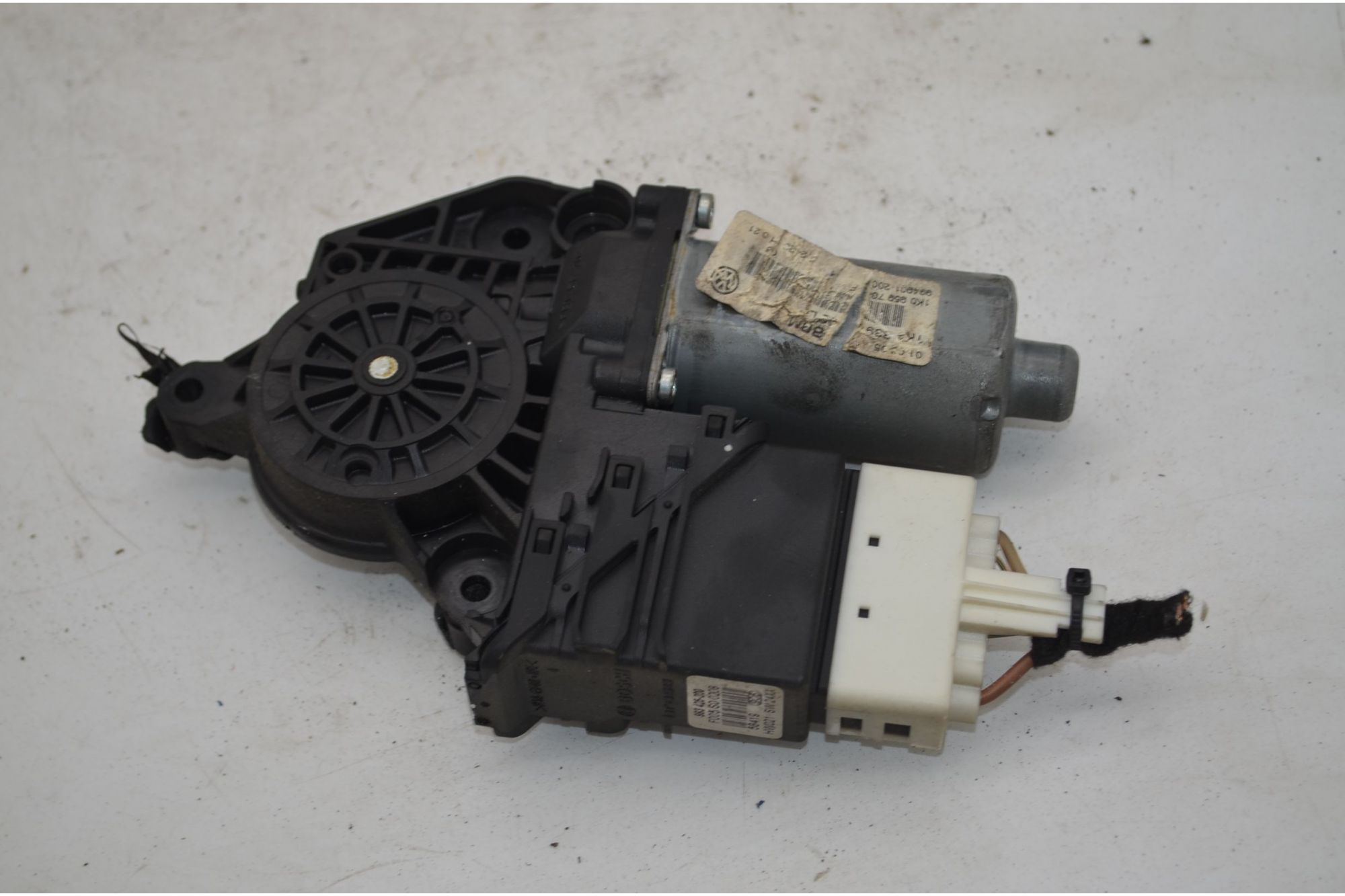 Motorino Alzavetro Posteriore DX Volkswagen Golf V Plus  Dal 2005 al 2009 Cod 0130821430  1744195625721