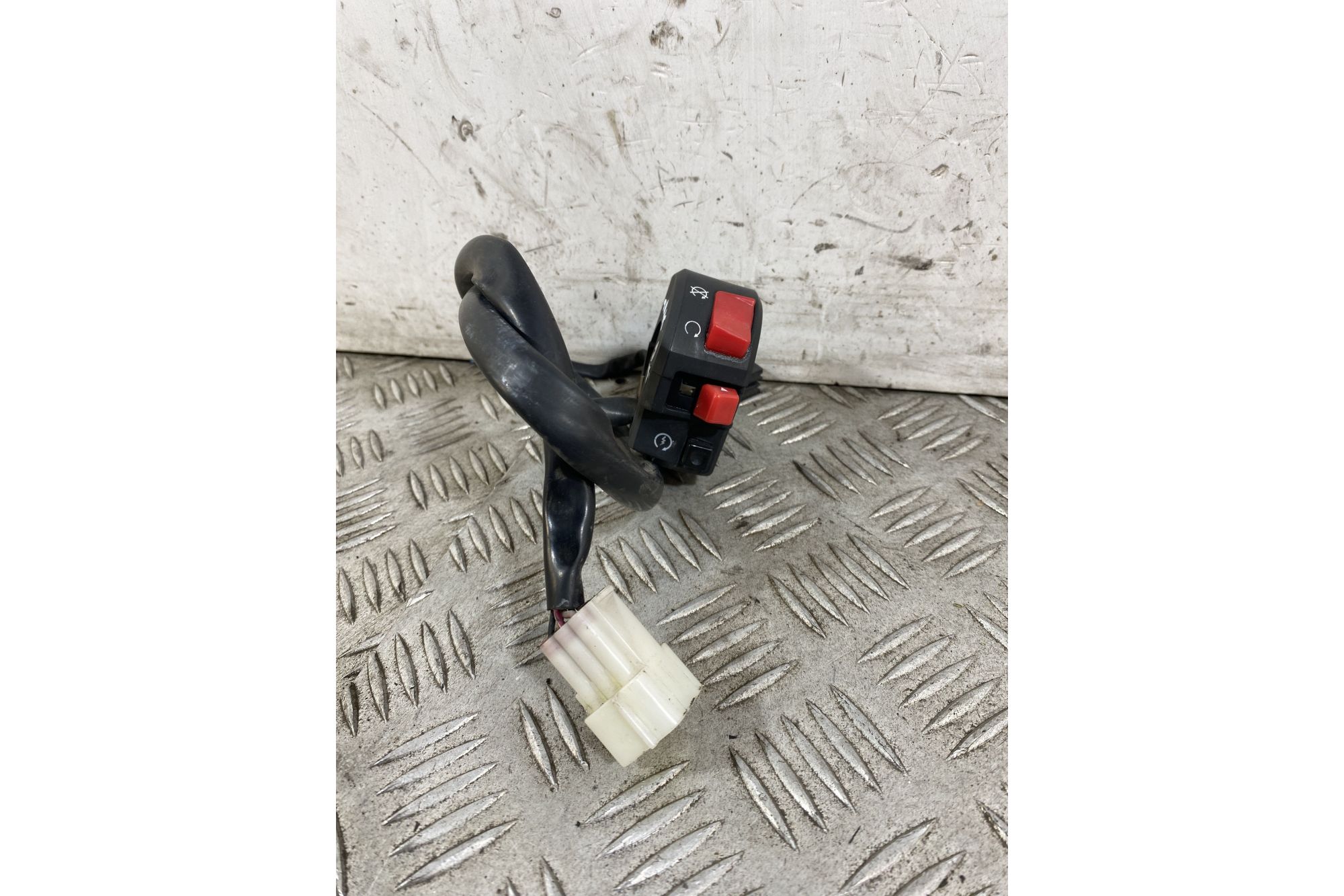 Commutatore Devio Luci Destro DX Benelli TRK 502 Dal 2017 al 2019  1744622250434