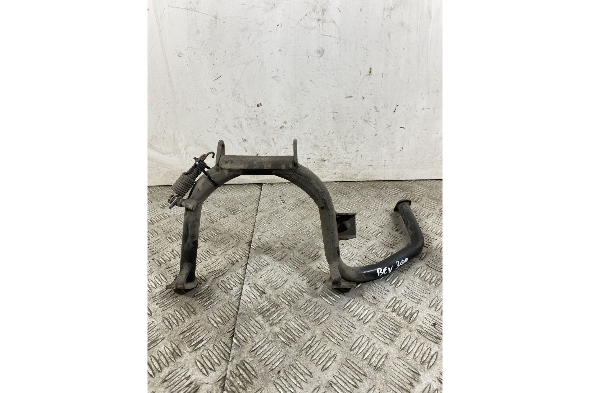 Cavalletto Centrale Piaggio Beverly 300 dal 2011 al 2018  1744808781066