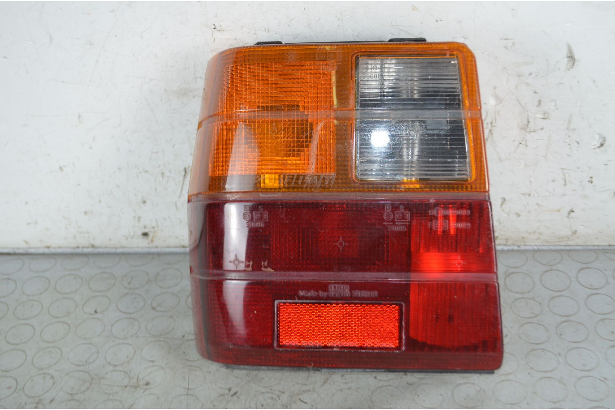 Fanale Stop Posteriore SX Fiat Uno Dal 1983 al 1995  1744873150385