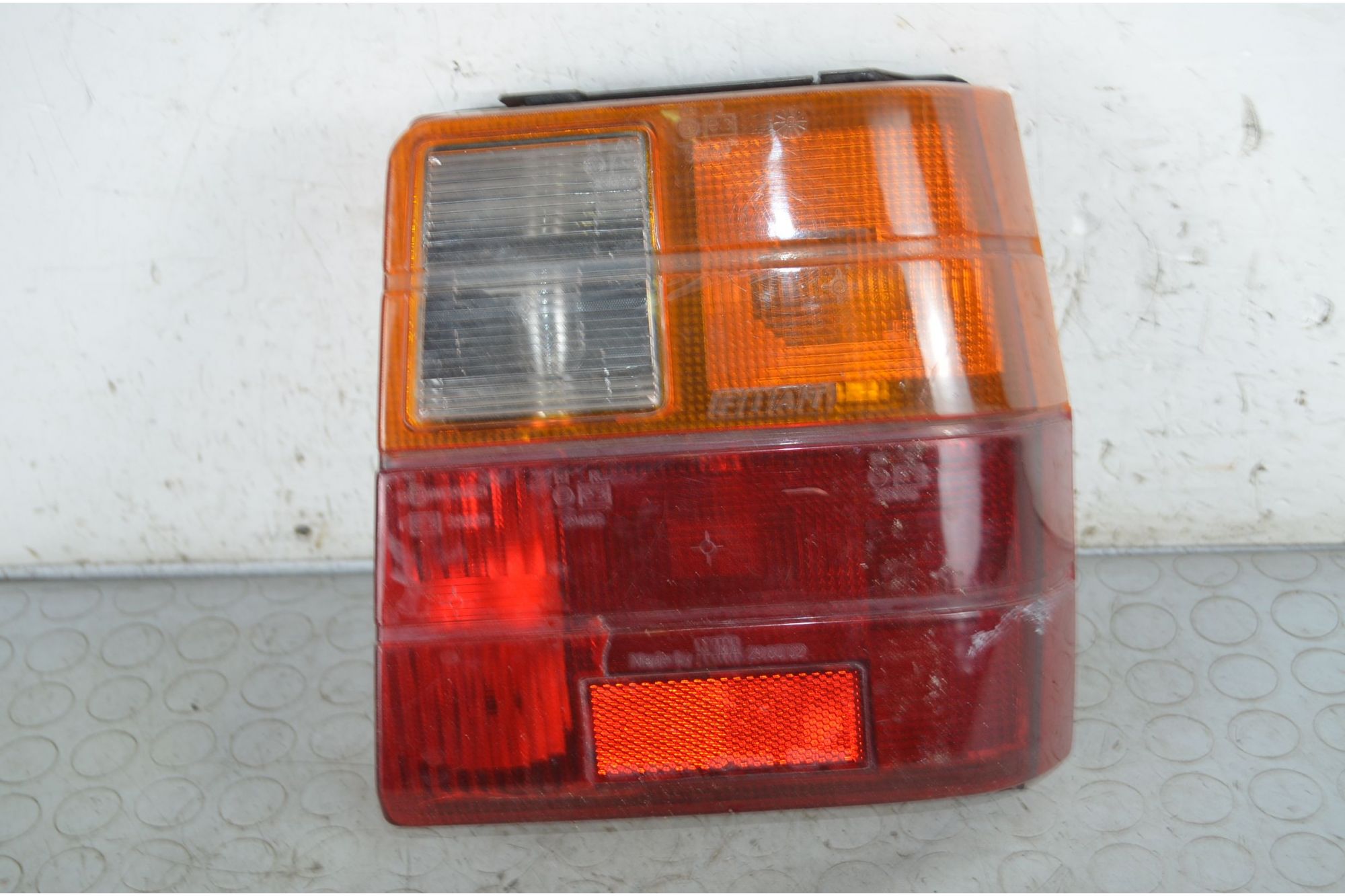 Fanale Stop Posteriore DX Fiat Uno Dal 1983 al 1995  1744873369497