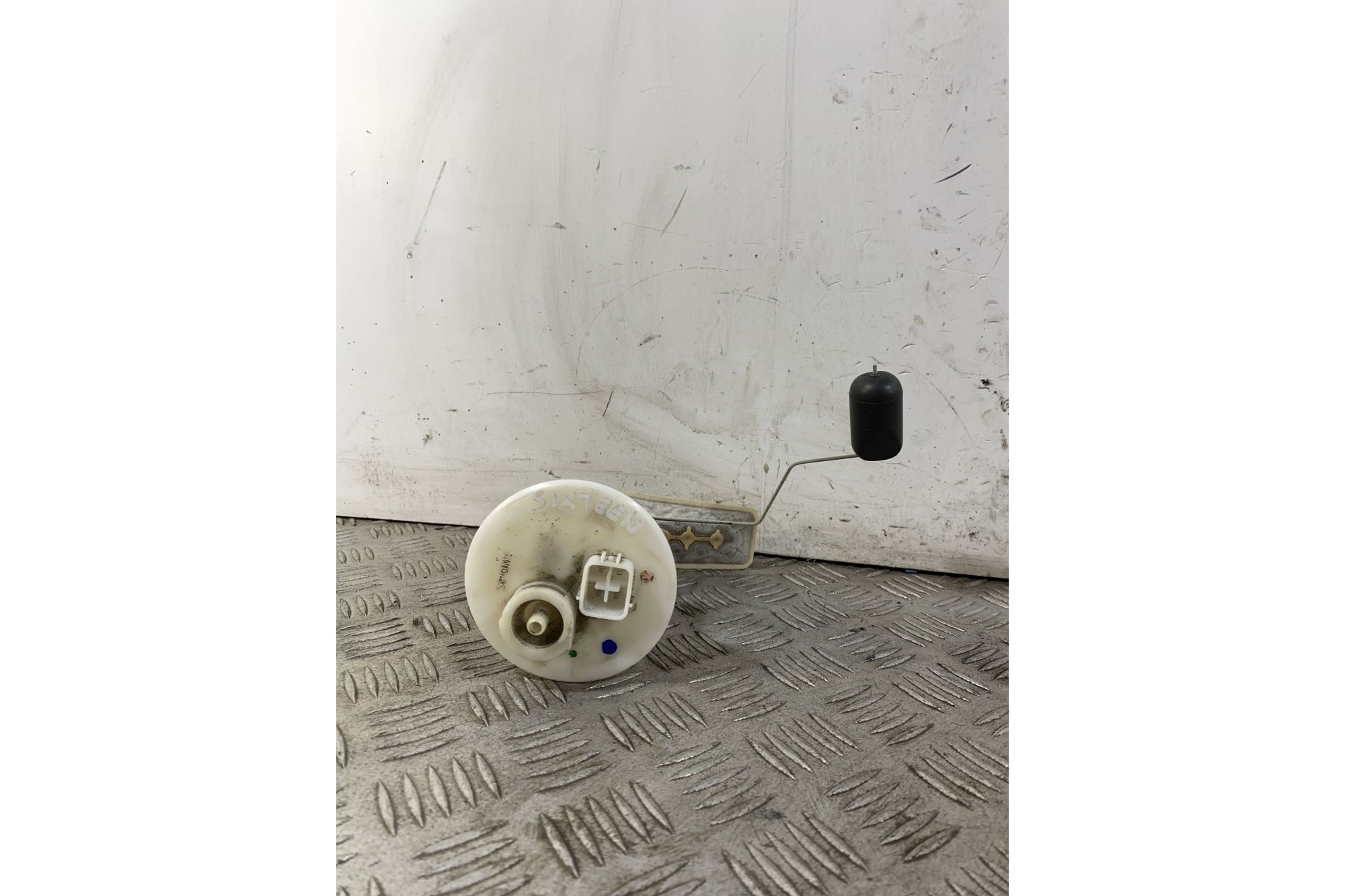 Pompa Benzina Suzuki Sixteen 125 / 150 dal 2007 al 2014  1744886763558