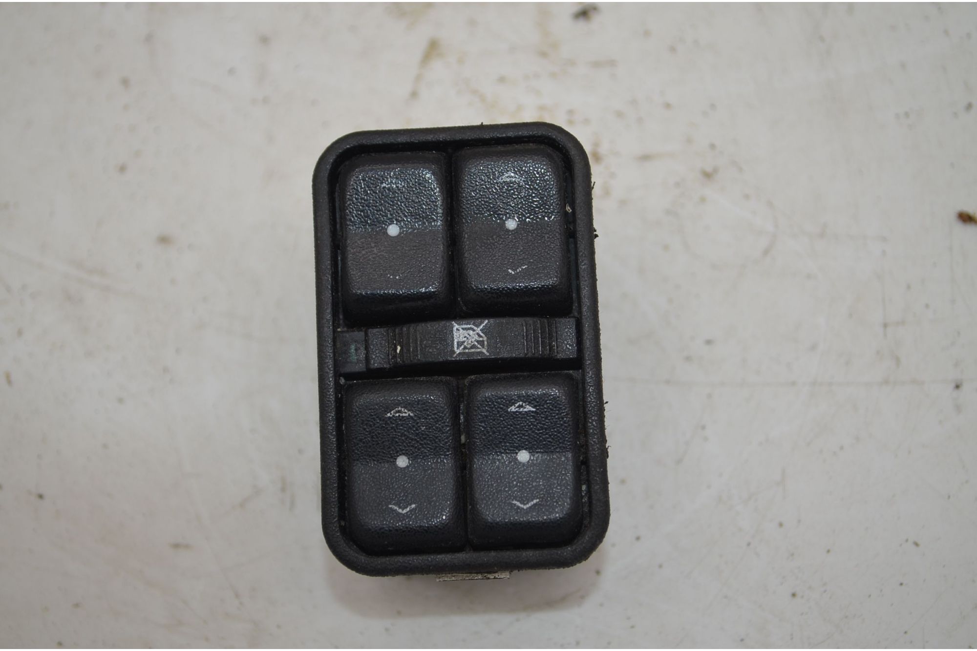 Pulsantiera Anteriore SX Opel Zafira A Dal 1999 al 2005 Cod 13363401  1745306242523