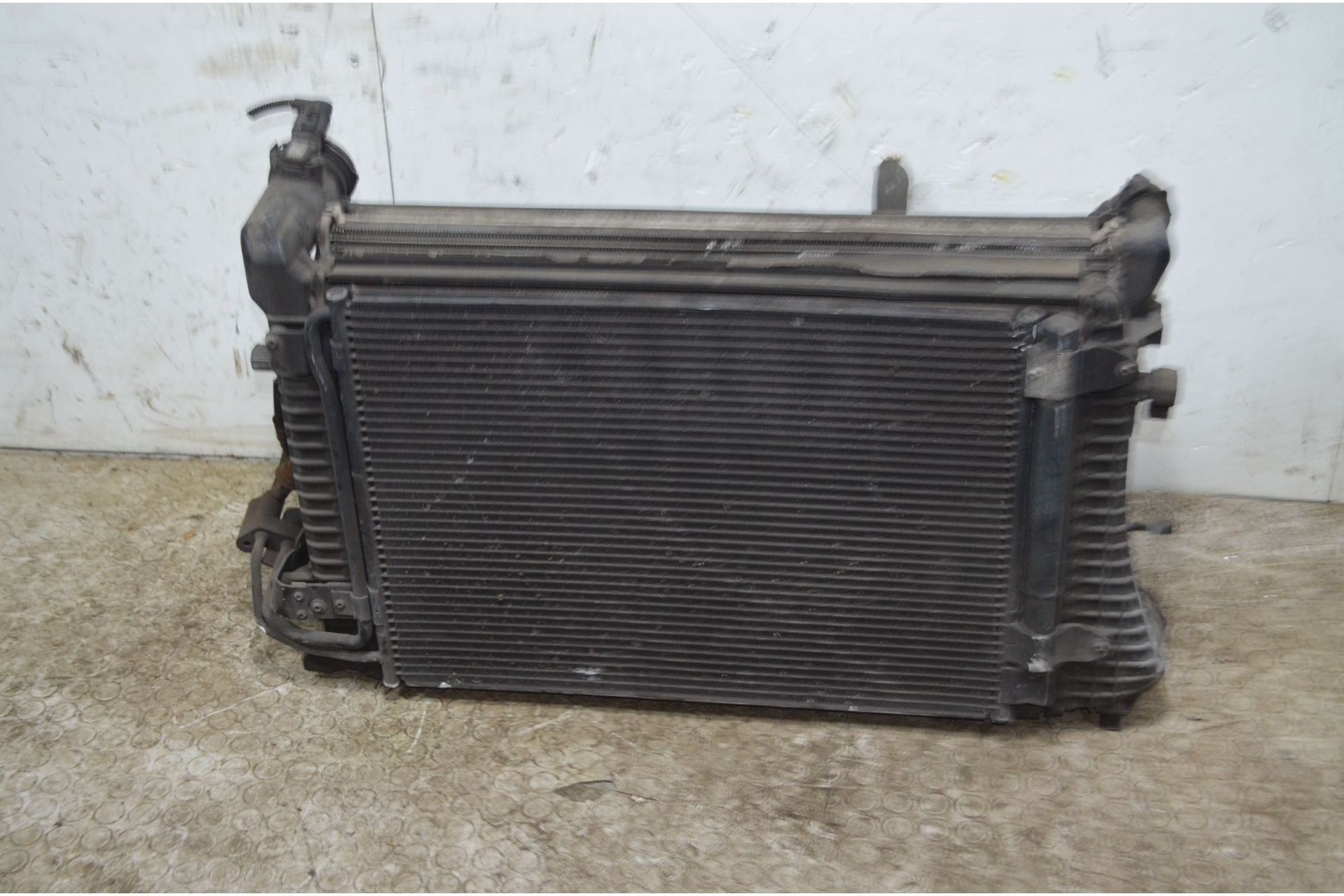 Pacco radiatori Volkswagen Golf V Dal 2003 al 2008 Cod 1K0121207  1745311901200