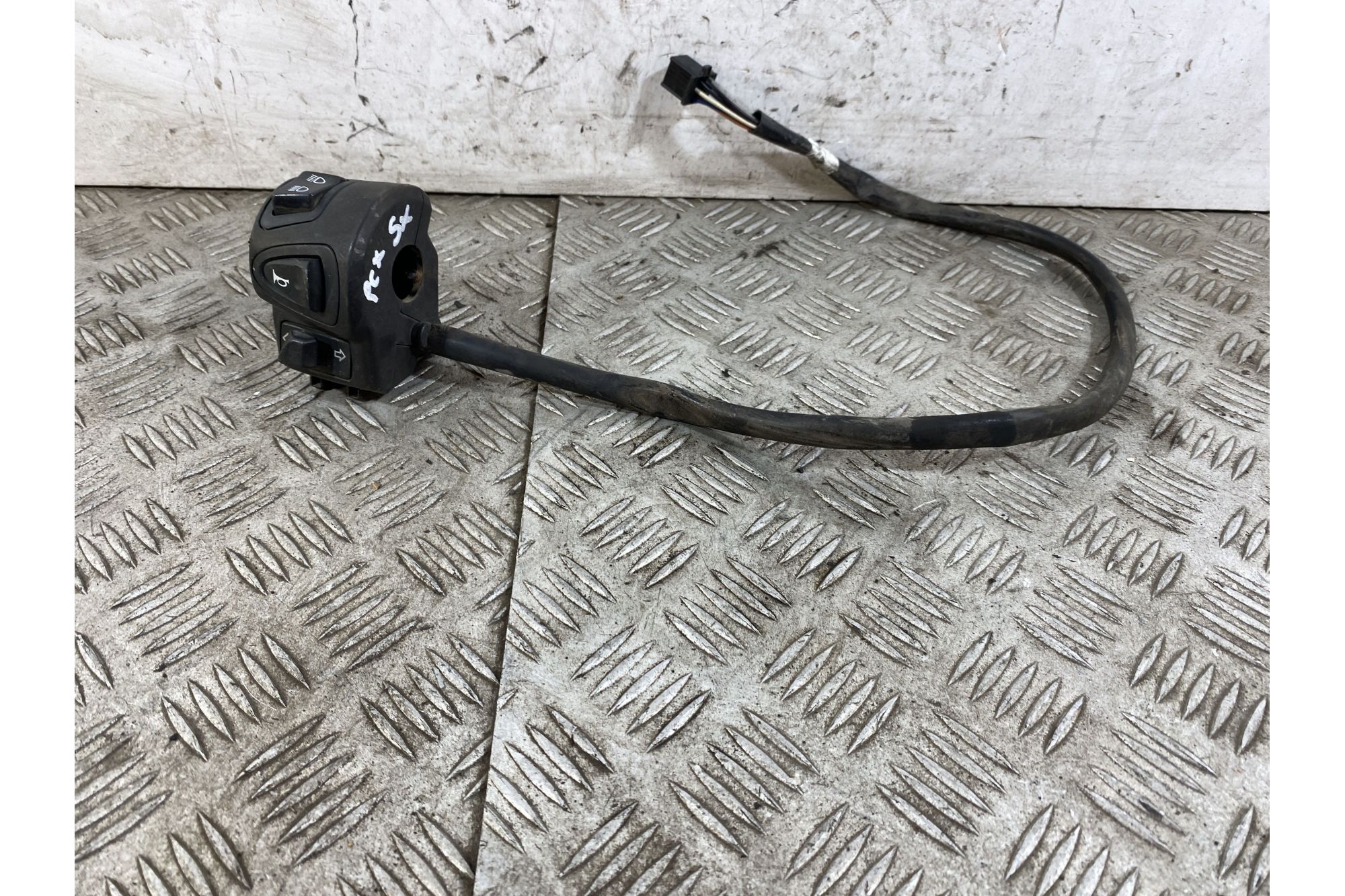 Commutatore Devioluci Sinistro Sx Honda PCX 125 dal 2012 al 2014  1745490272177