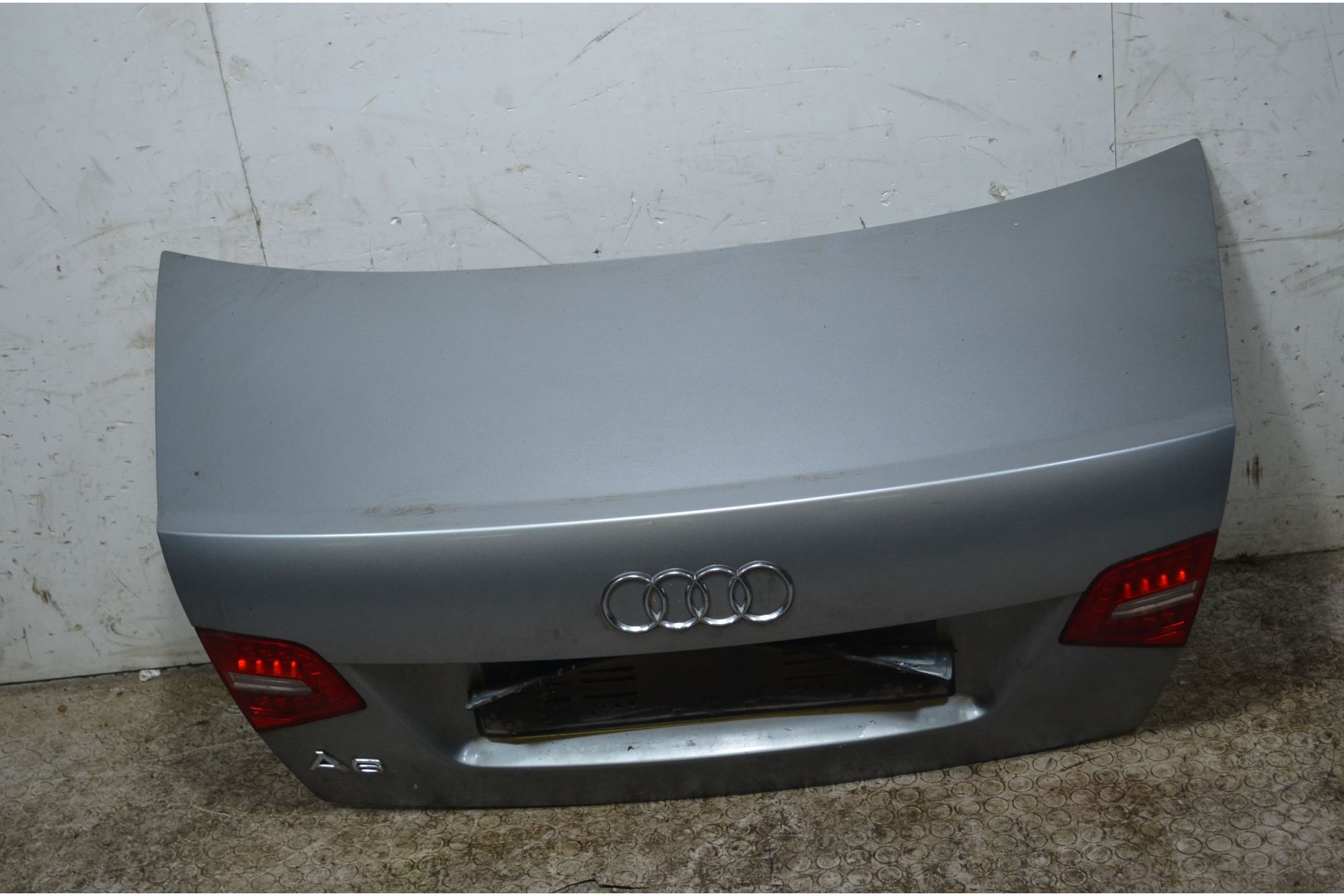 Portellone bagagliaio posteriore Audi A6 (4F) Dal 2008 al 2012 Cod 4F5827023Q  1745842538258